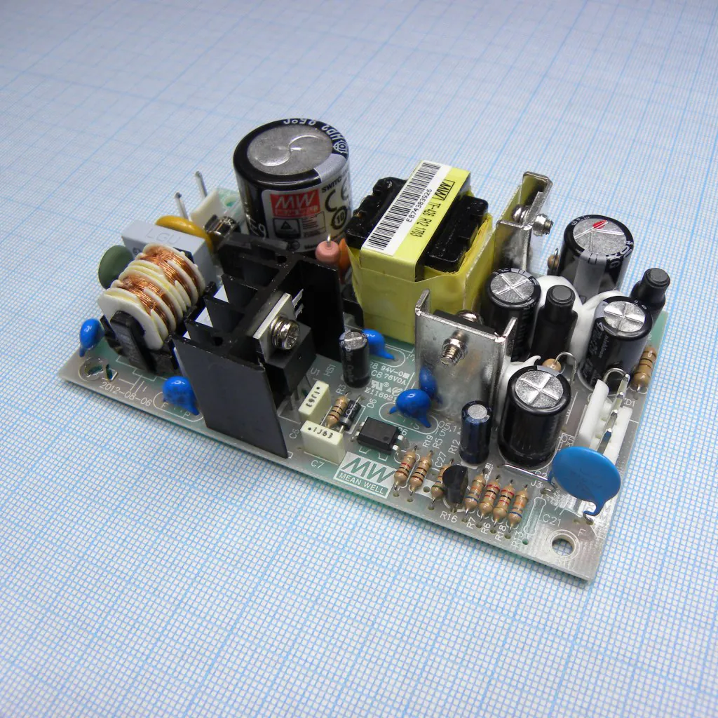 PD-25A - AC-DC, 25Вт, вход 85…264V AC, 47…63Гц /120…370В DC, выход1: +5В/0.2…2.5A, выход2: +12В/0.1…1.5A, изоляция 3000В AC, открытая плата 107х61х30мм, -10…+60°С