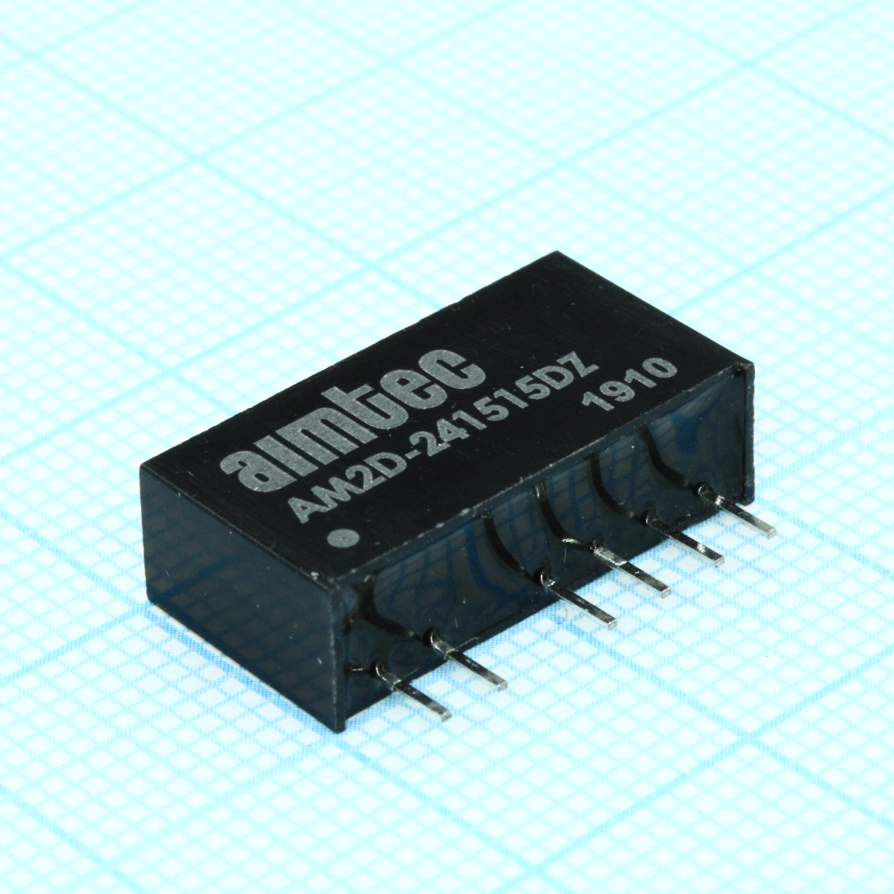 AM2D-241515DZ - DC/DC, 2Вт, вход 21.6…26.4В, выход 2x15В/2x0.067А, изоляция 1000В DC, КПД 80%, максимальная емкостная нагрузка не более ±220мкФ, SIP7, 19.5x7.2x10мм, -40…85°C, пластик