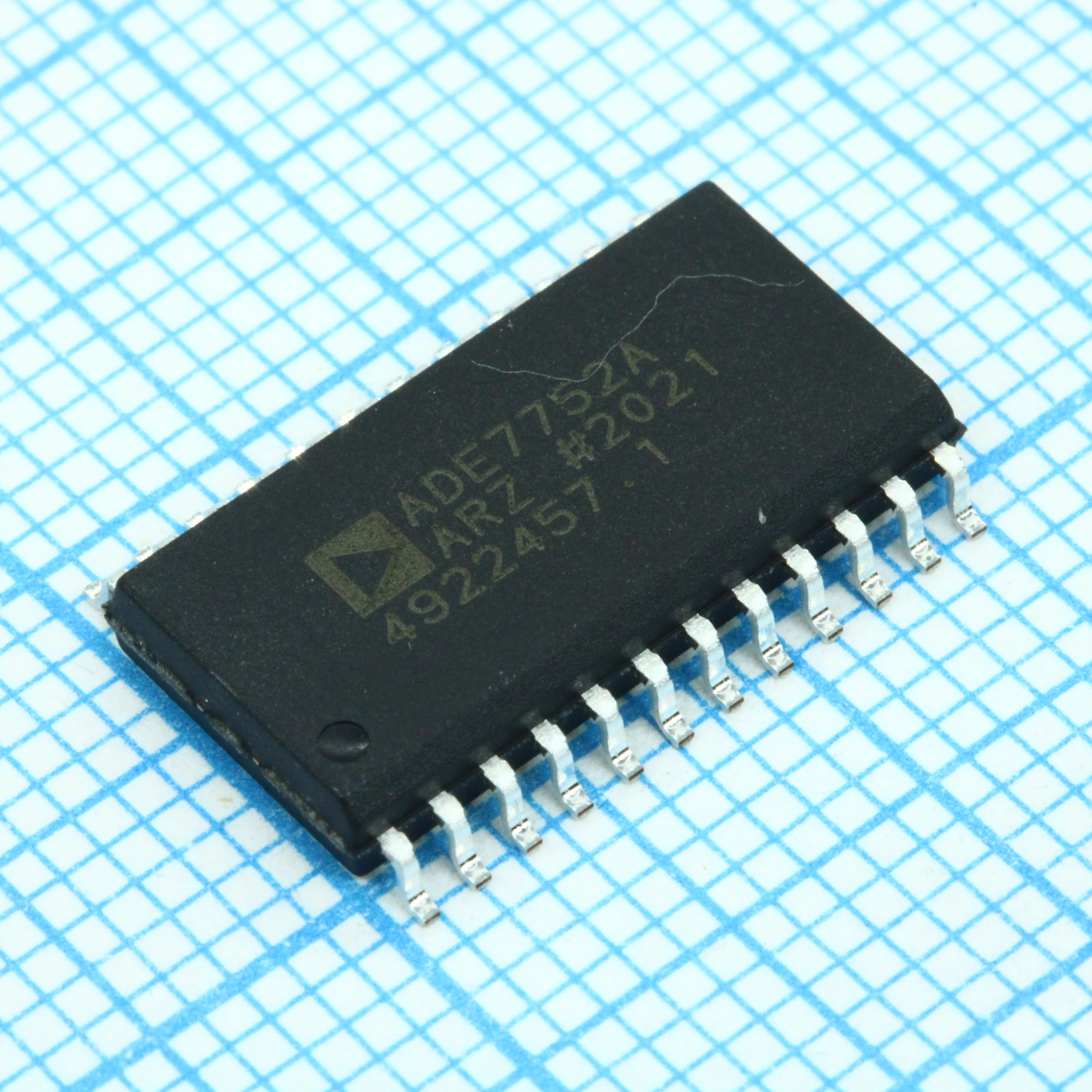 ADE7752AARZ-RL - Низкоэнергетическая многофазная измерительная ИС с импульсным выходом