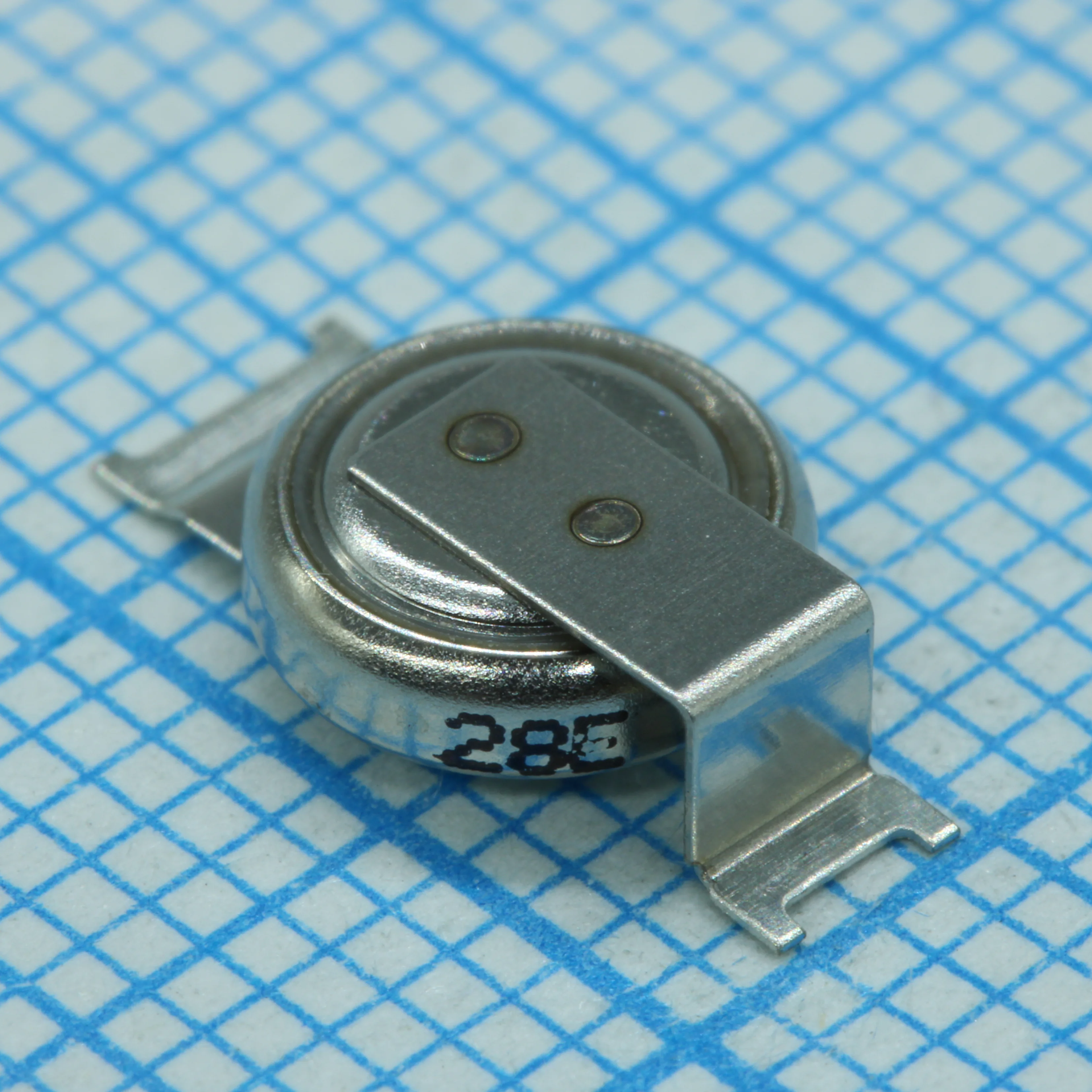 DSK-3R3H224U-HL - Ионистор 0.22Ф, 3.3В, 6.8x2.1, SMD