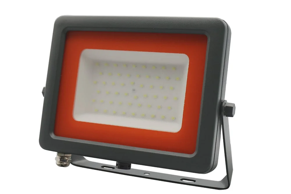 Прожектор светодиодный ДО 50w IP65 плоский корпус