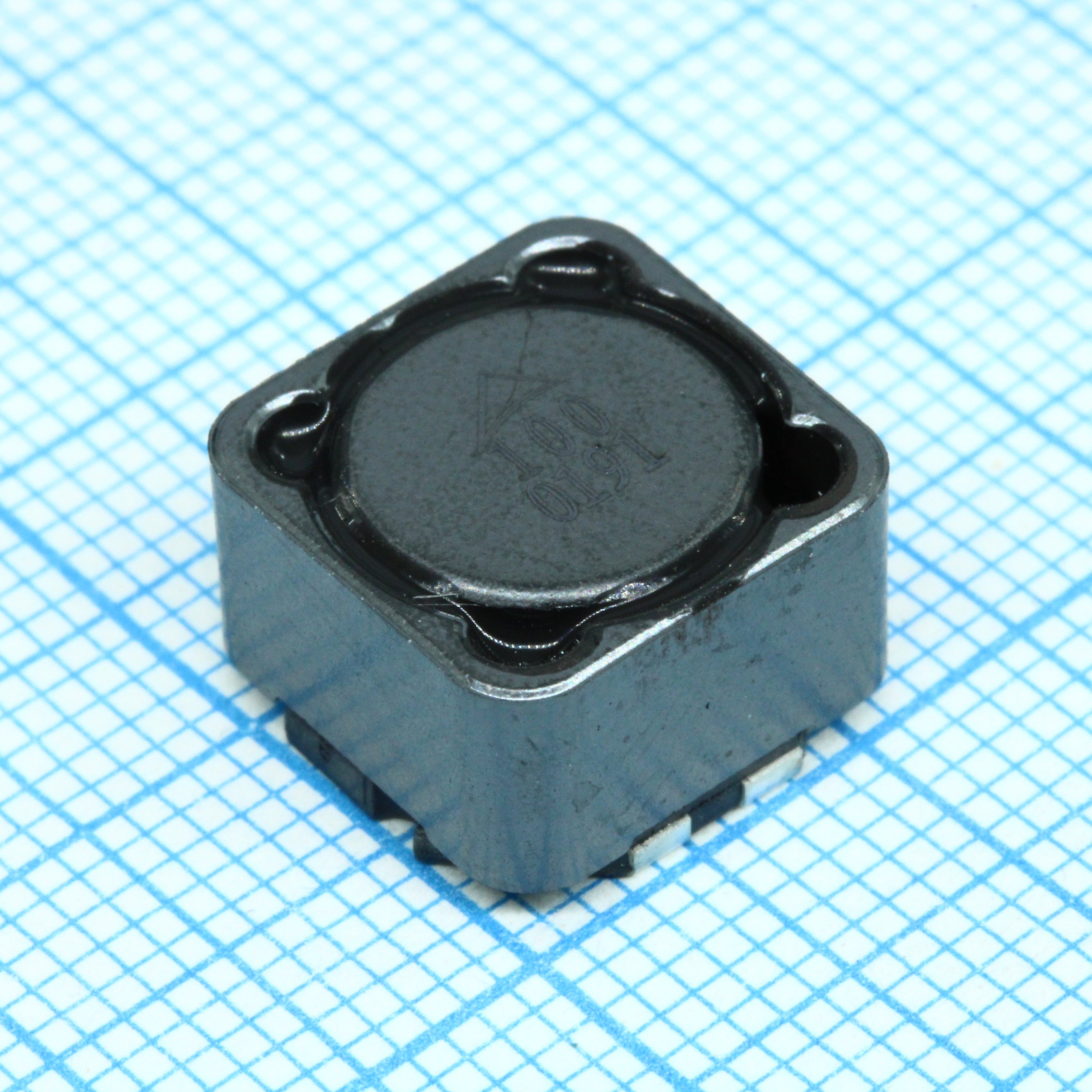 B82477D4103M - Индуктивность SMD силовая проволочная экранированная 10мкГн ±20% 100кГц феррит 3.75A 42мОм по постоянному току автомобильного применения лента на катушке