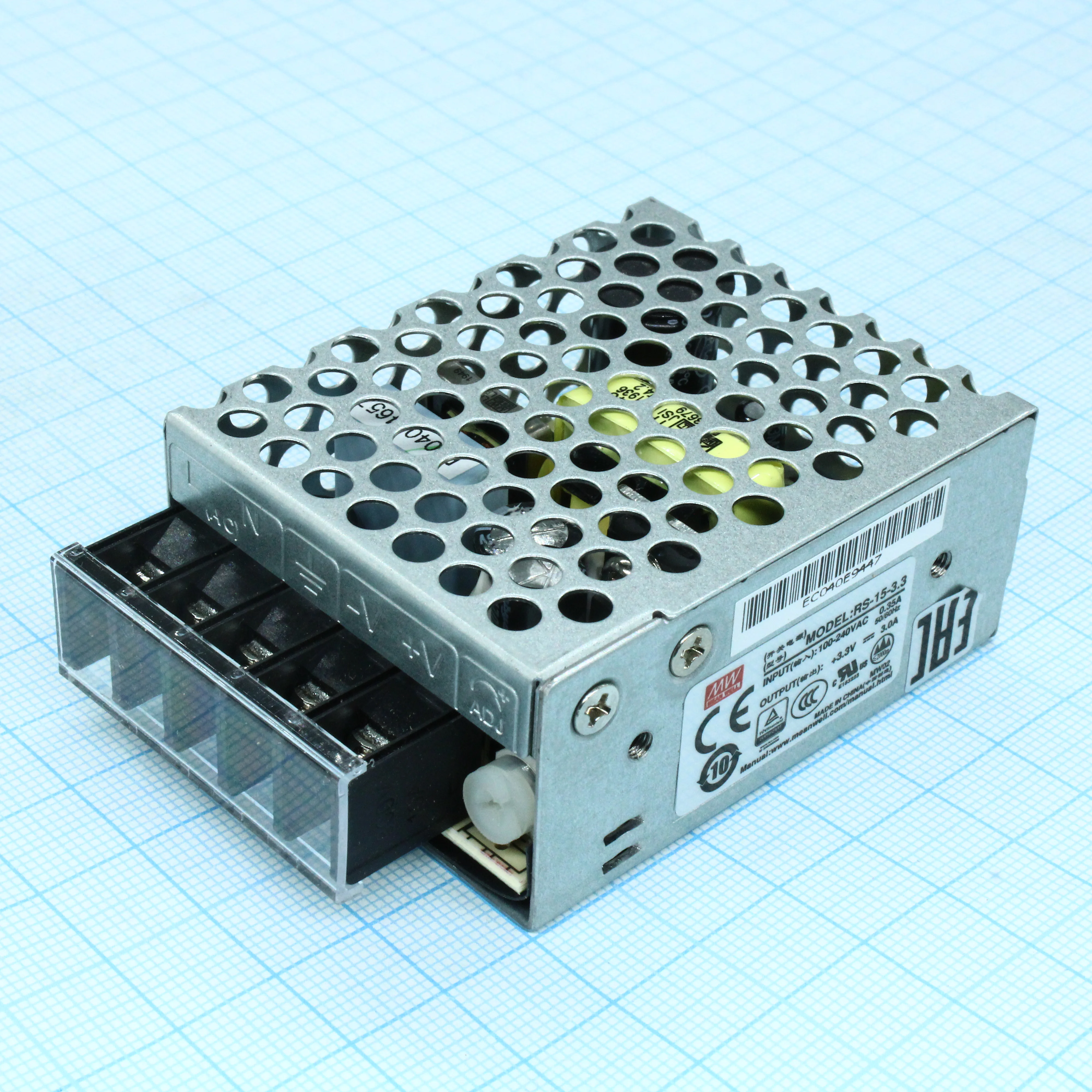 RS-15-3.3 - AC-DC, 15Вт, выход 3.3В/3A, рег. вых 2.9…3.6 В , вход 88…264В AC, 47…63Гц / 125…373 В DC,  изоляция 3000В AC, в кожухе 62,5х51х28мм, -20…+70°С
