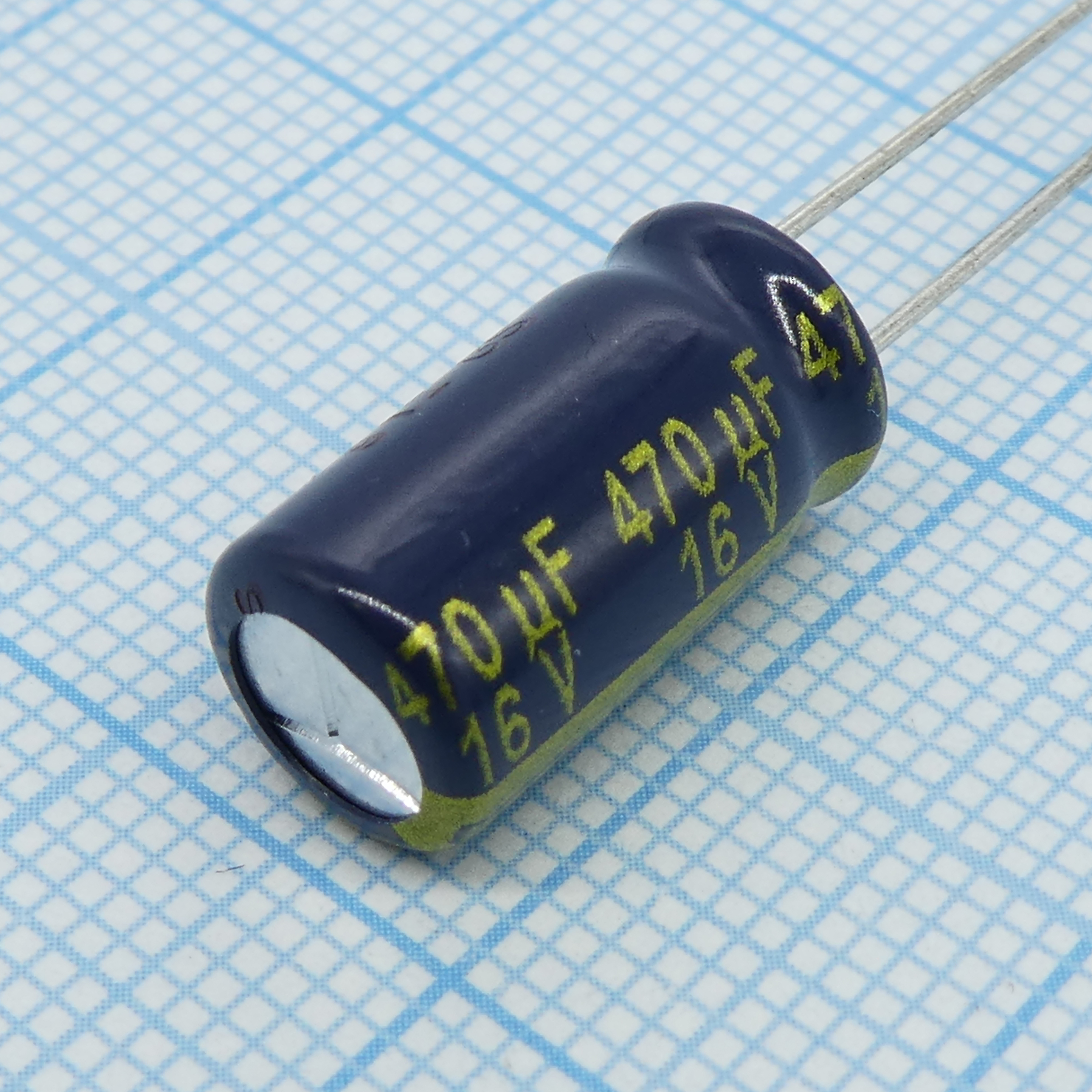 EEUFC1C471L - Конденсатор радиальный алюминиевый 16В 470мкФ (8*15mm)  105°C