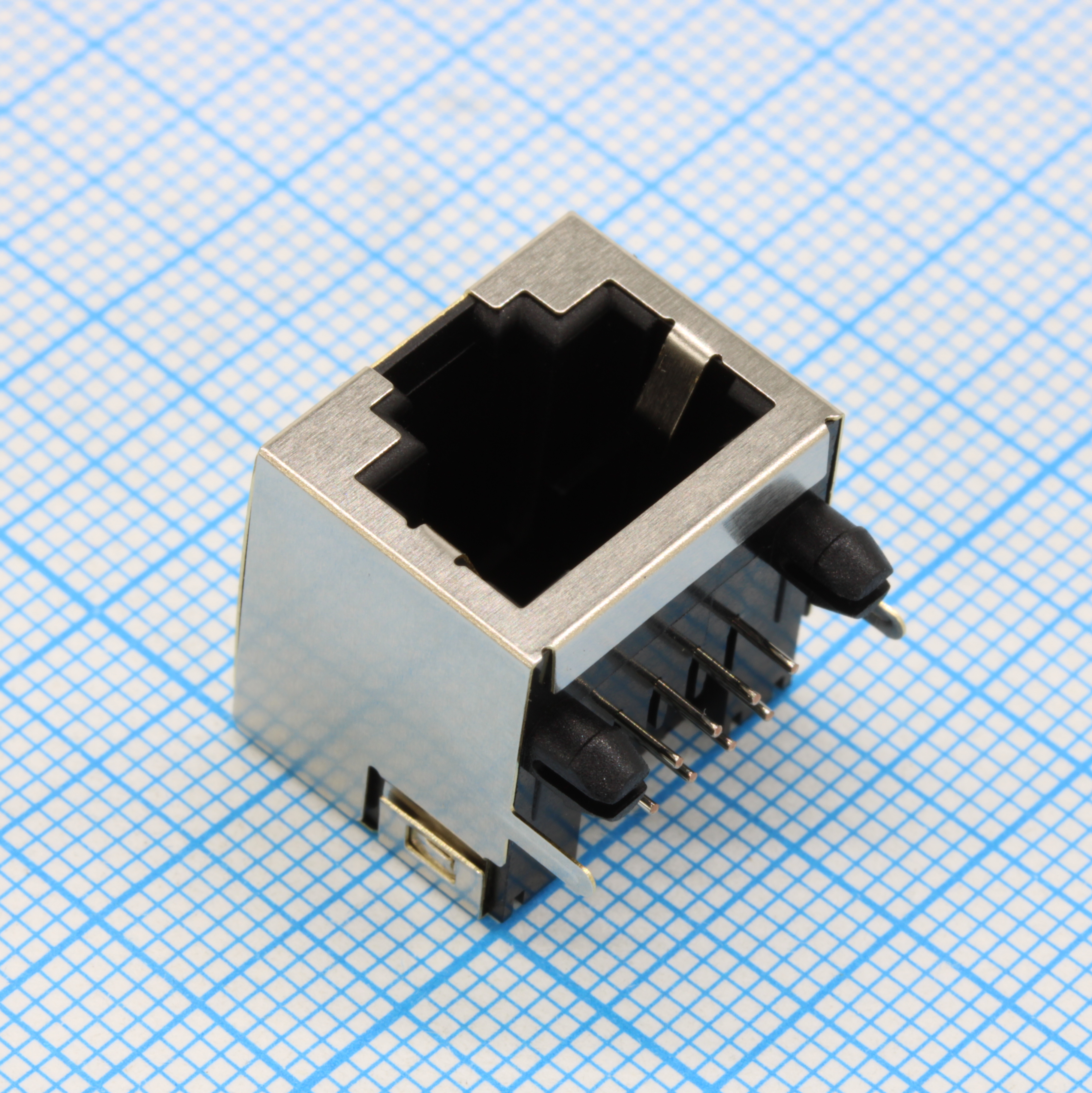 L-KLS12-140-8P8C-W-5-01 - Розетка 8P8C (RJ45) угловая монтаж в отверстие