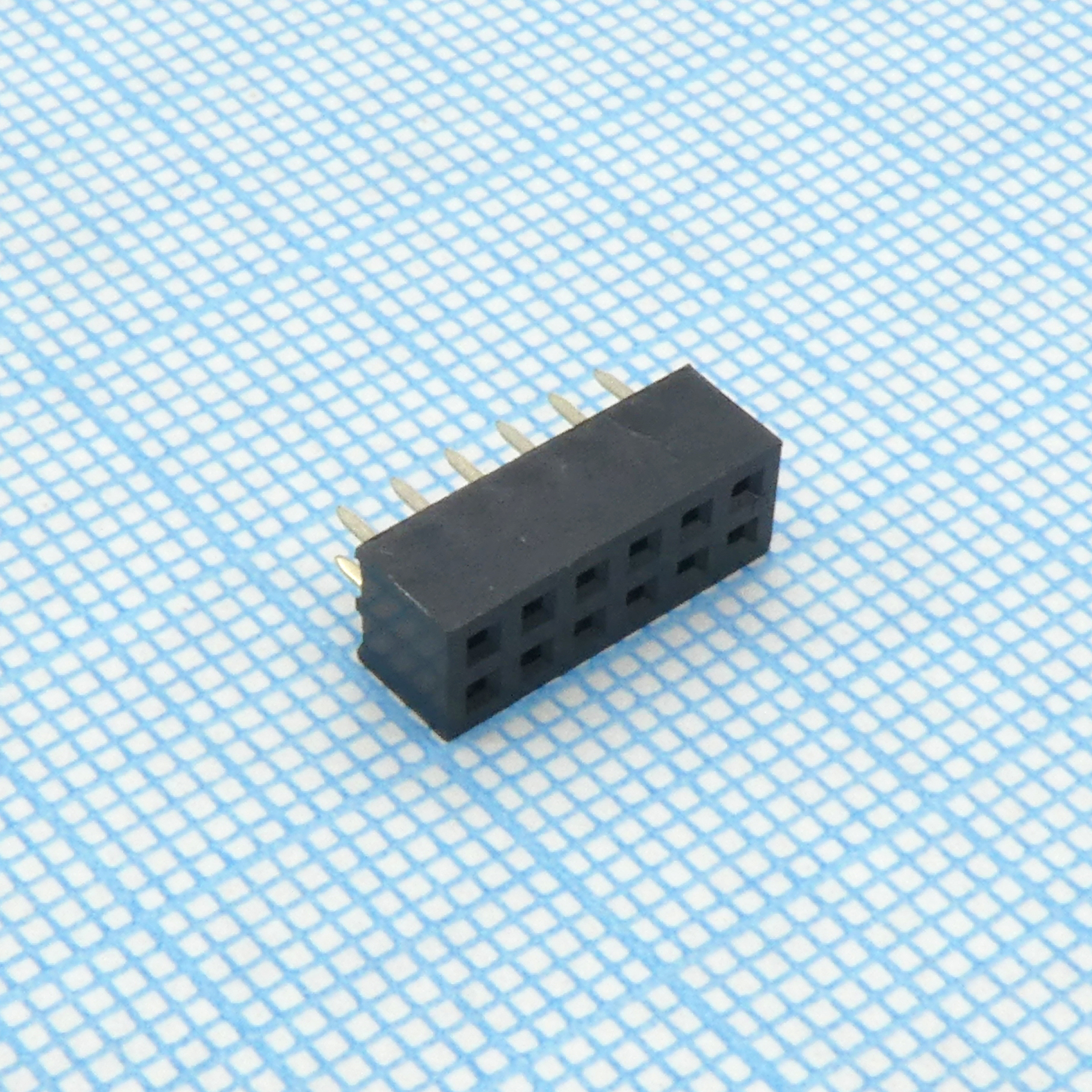 DS1026-05-2X6S8BV - Гнездо на плату 2x6 конт., шаг 2.00мм, высота 4.3мм, позолоч.