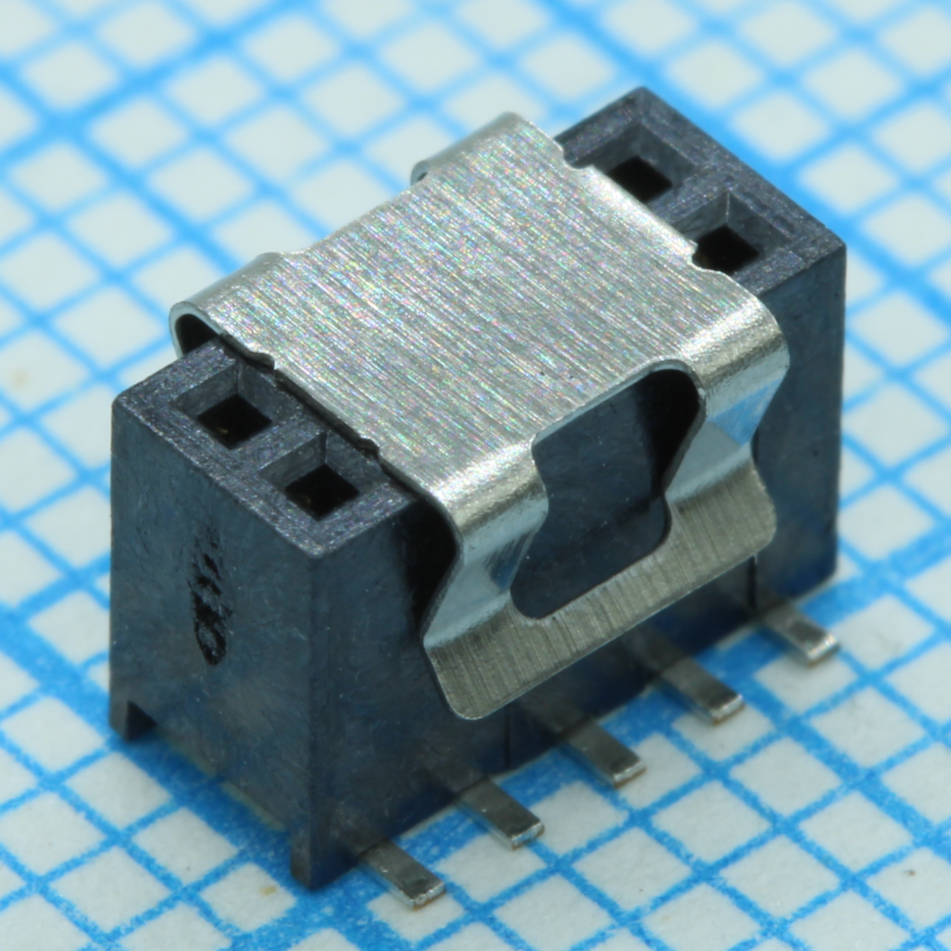 20021321-00010C4LF - Сокет RCP 10 контактов шаг 1.27мм SMD серия Minitek® лента на катушке