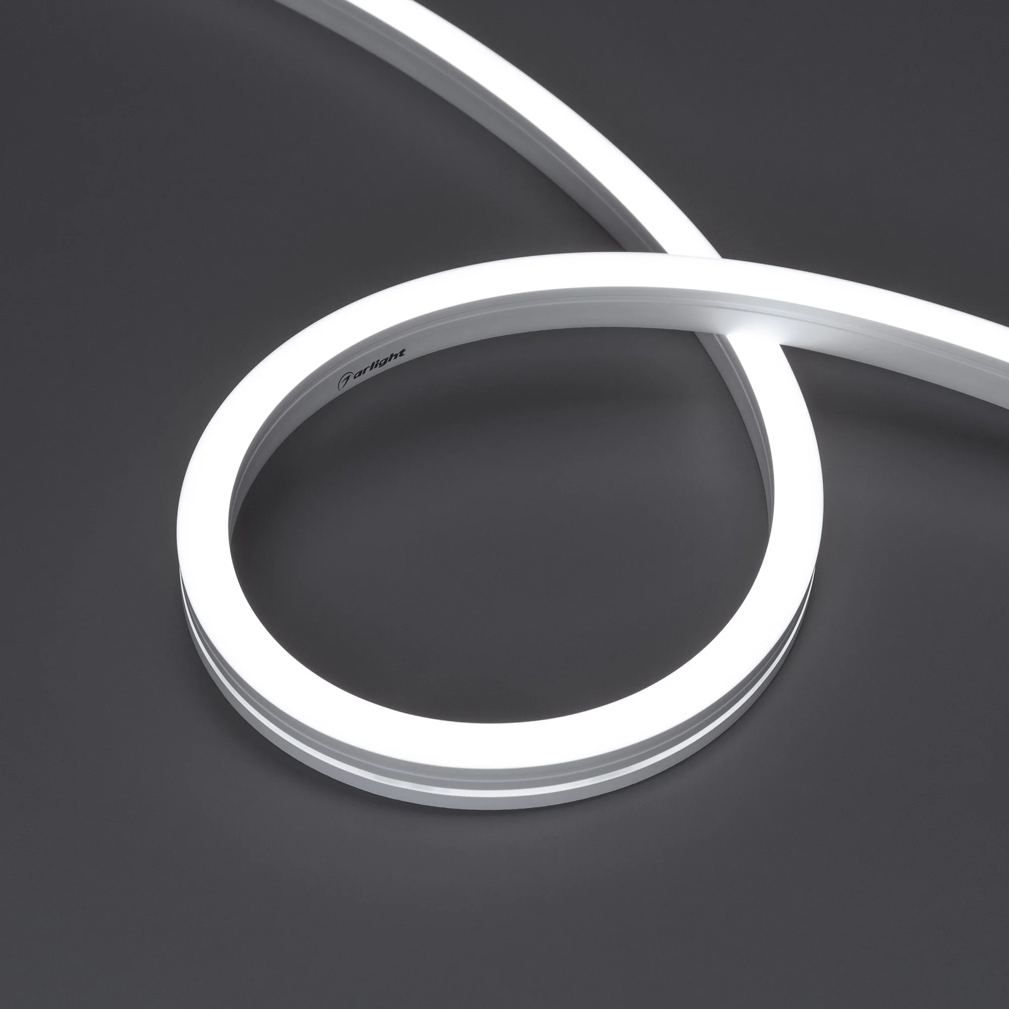 Лента герметичная MOONLIGHT-SIDE-A140-12x17mm 24V White6000 (9.6 W/m, IP67, 5m, wire x2) 027941(1) - Гибкая герметичная лента (неон серии MOONLIGHT), сечение 12х17 мм. Светодиоды SMD 2835 140 шт/м. Цвет свечения БЕЛЫЙ (6000 К), индекс цветопередачи CRI>90