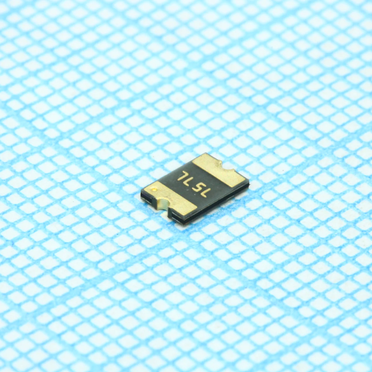 MF-MSMF075/24-2 - Самовосстанавливающийся предохранитель PTC 0.75A(hold) 1.5A(trip) 24V 40A 0.8W 0.2s 0.11Ohm SMD Solder Pad 1812 T/R