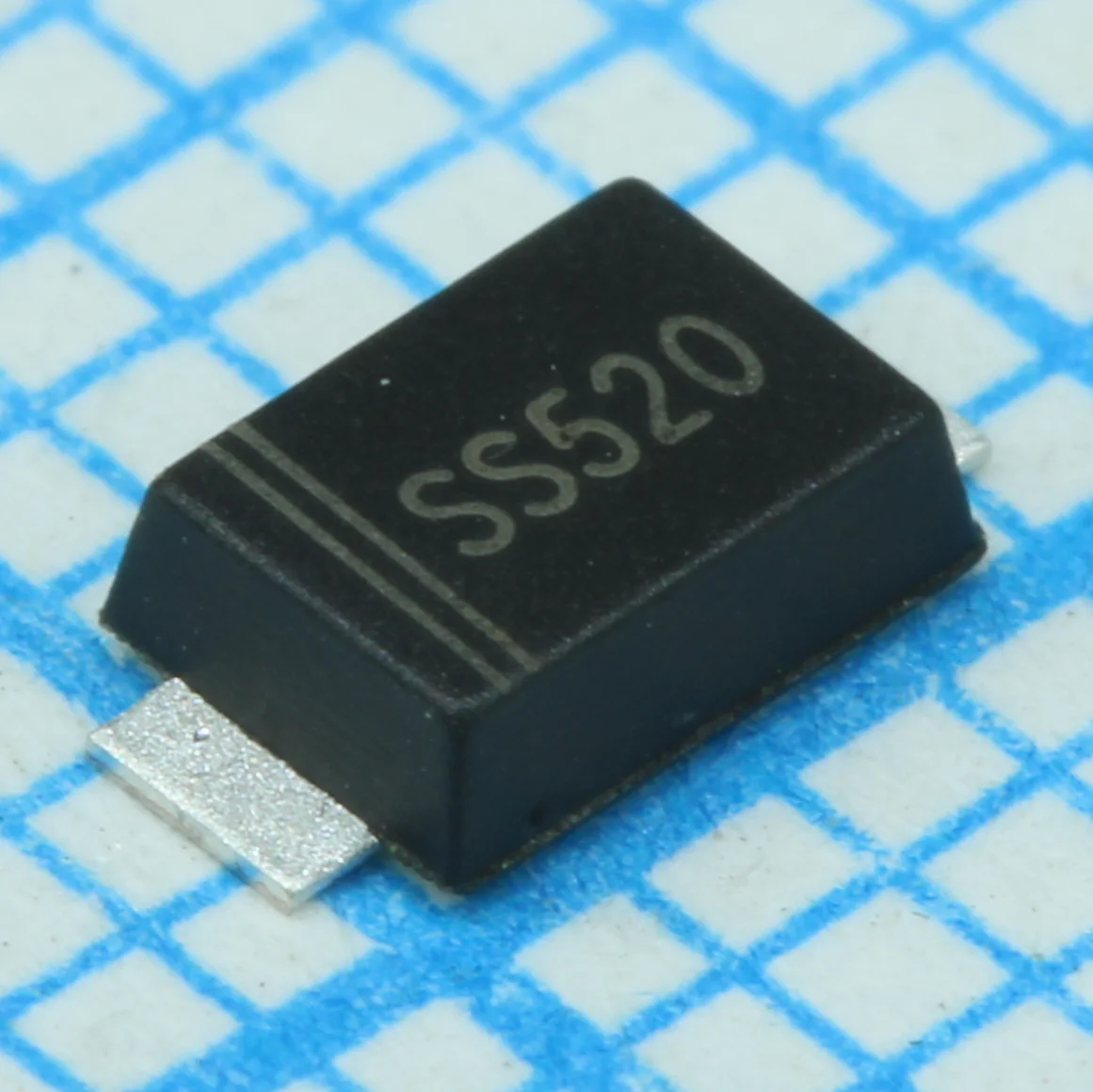 SS520F - Диод Шоттки 200В 5А