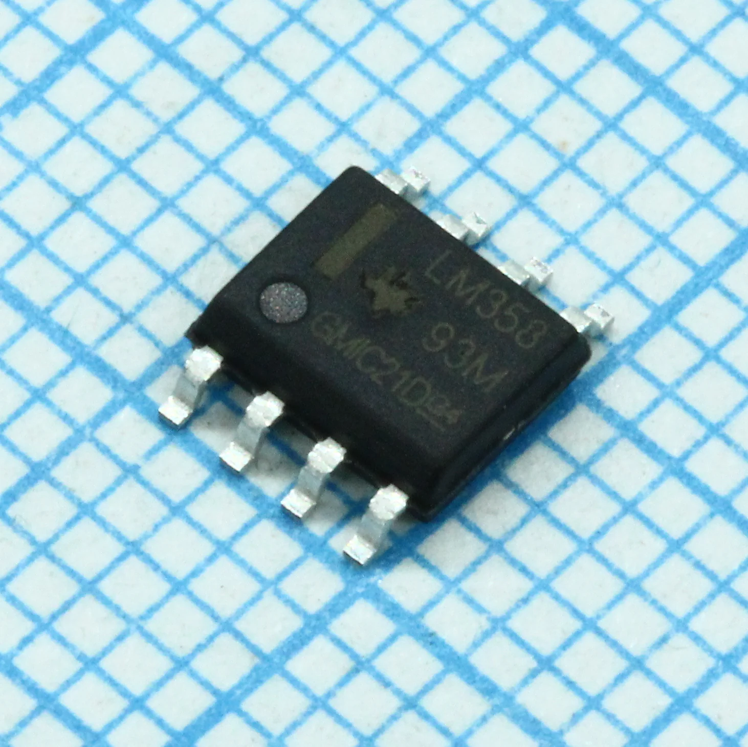 LM358 - Операционный усилитель сдвоенный маломощный ±15В/30В