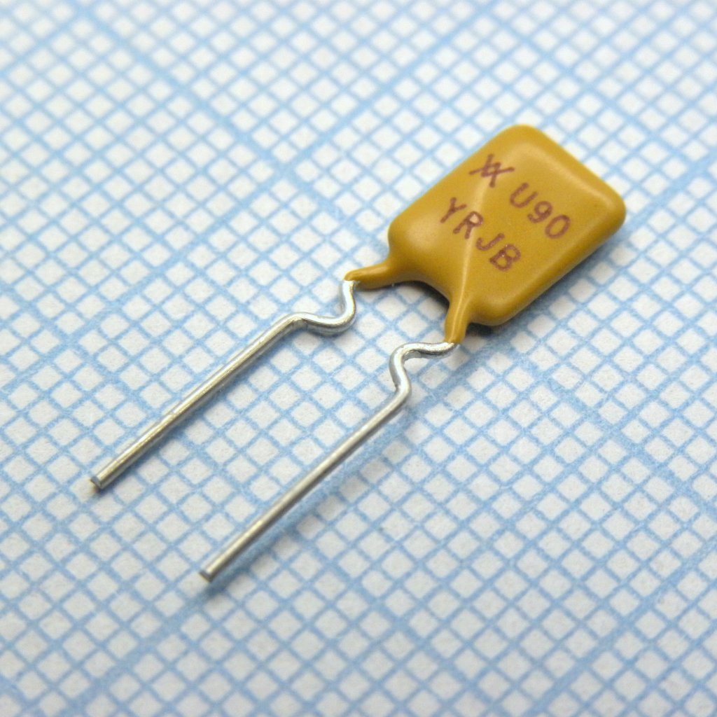RUEF090 - Самовосстанавливающийся предохранитель PTC 0.9A(hold) 1.8A(trip) 30V 100A 0.6W 5.9s 0.07Ohm Radial 7.4 X 3 X 12.2mm Bag