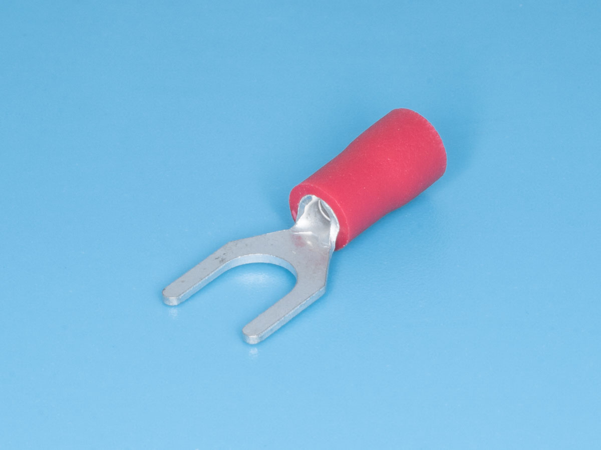 TYI-1.25-5 - Клемма тип "U" 5,3мм, на провод 0,25-1,5мм, изолированная, кратно 100шт.