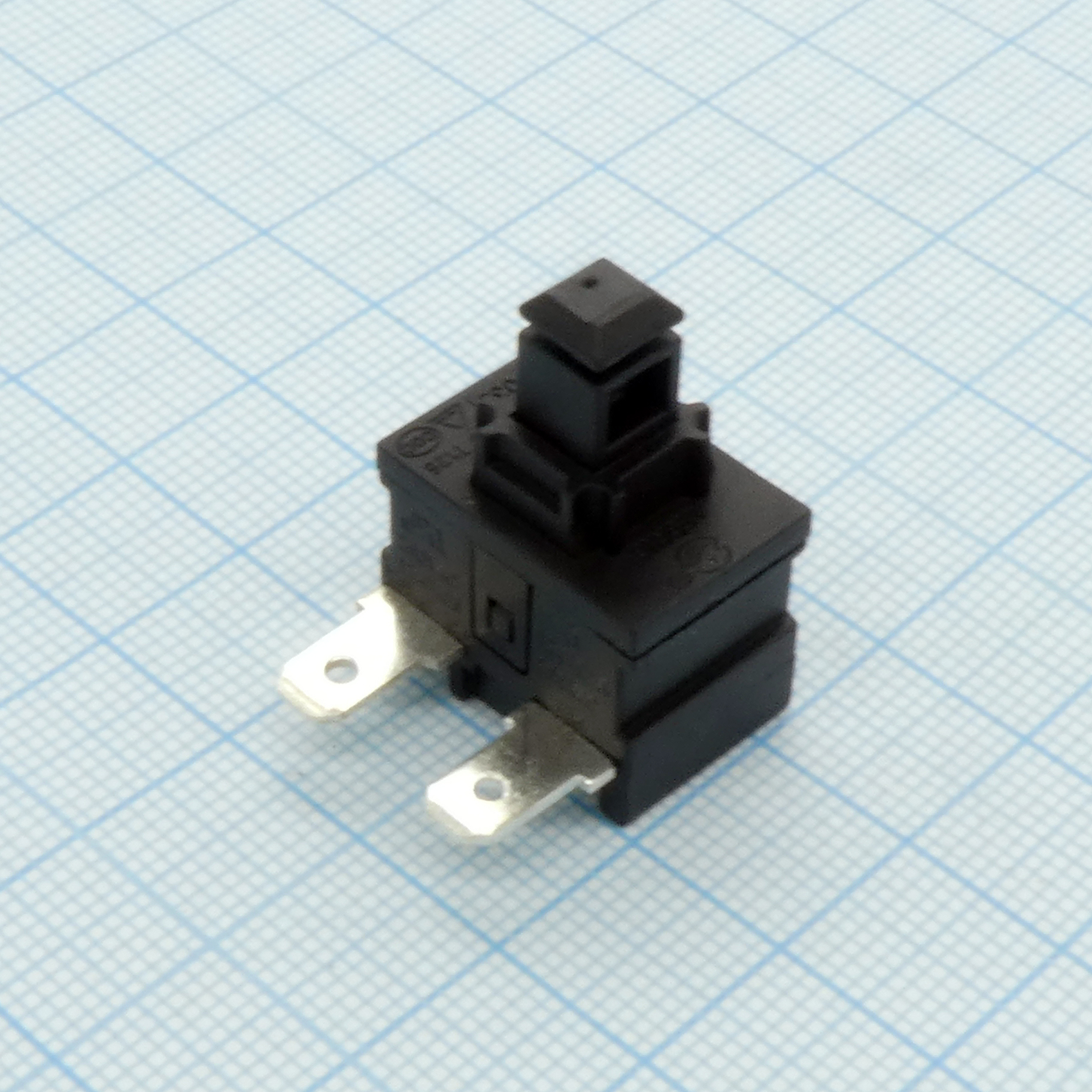 DS SC-7097DR ФЧЧ - 1 группа на замыкание, угловая, 220VAC, 12(10)A