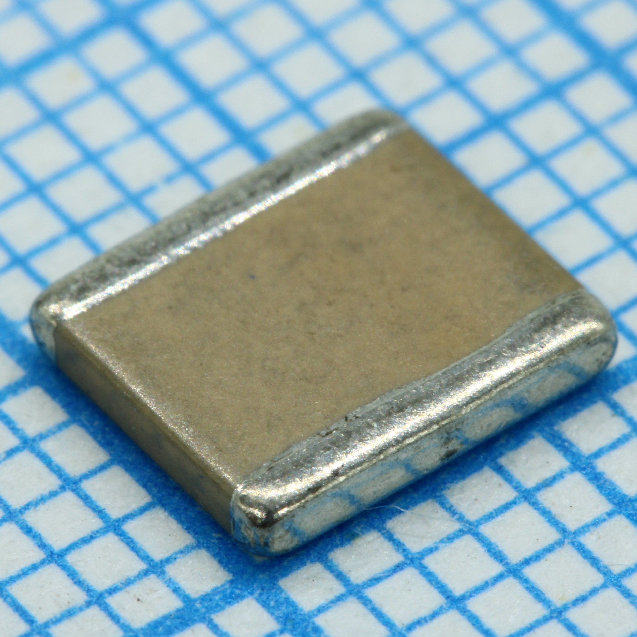 22251C474KAT2A - Керамический ЧИП-конденсатор 2225 X7R 0.47мкФ ±10% 100В 125°C лента на катушке