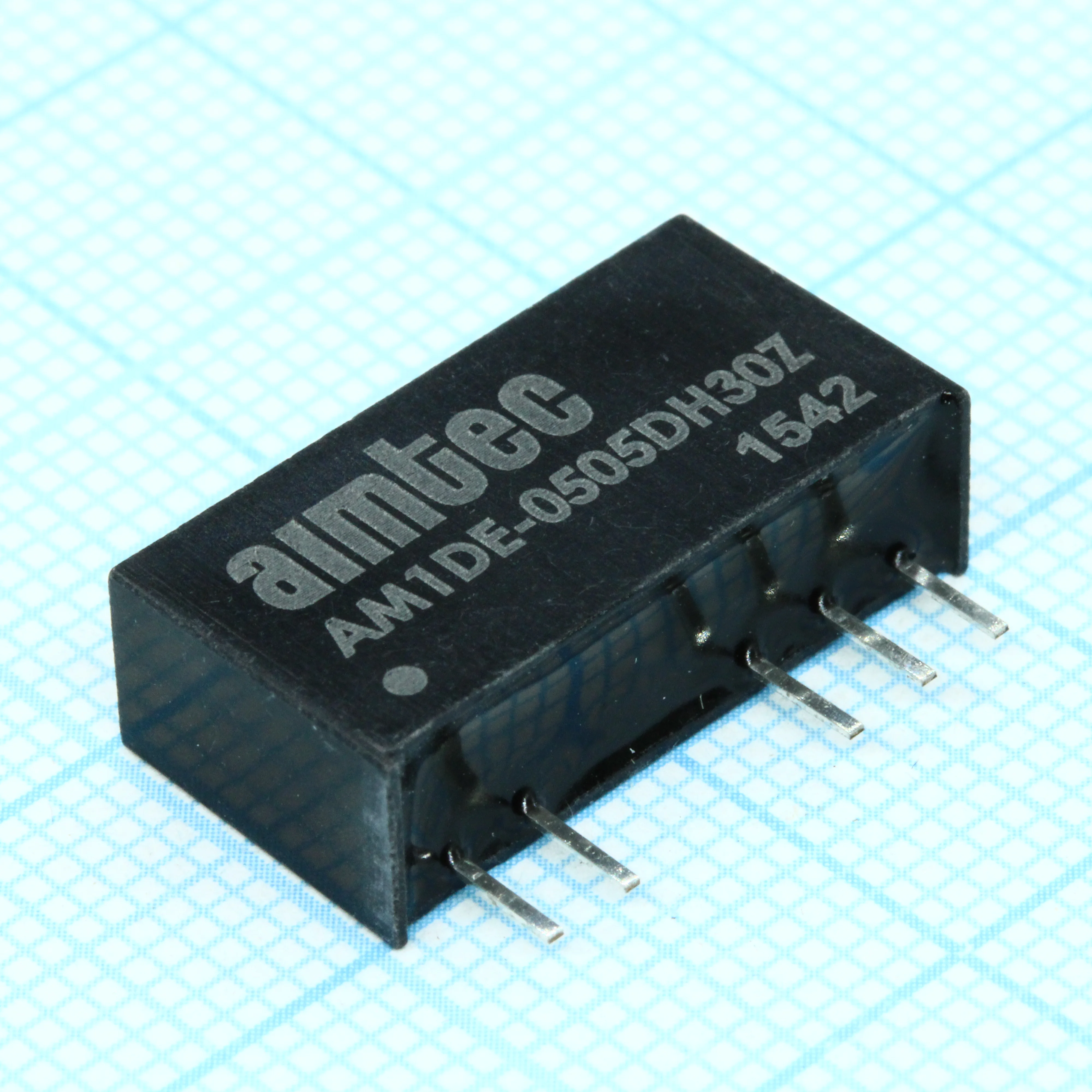 AM1DE-0505DH30Z - DC/DC, 1Вт, вход 4.5…5.5В, выход ±5В/±0.1А, изоляция 3000В DC, КПД 80%, максимальная емкостная нагрузка не более ±100мкФ, SIP7, 19.5x6x10мм, -40…105°C, пластик