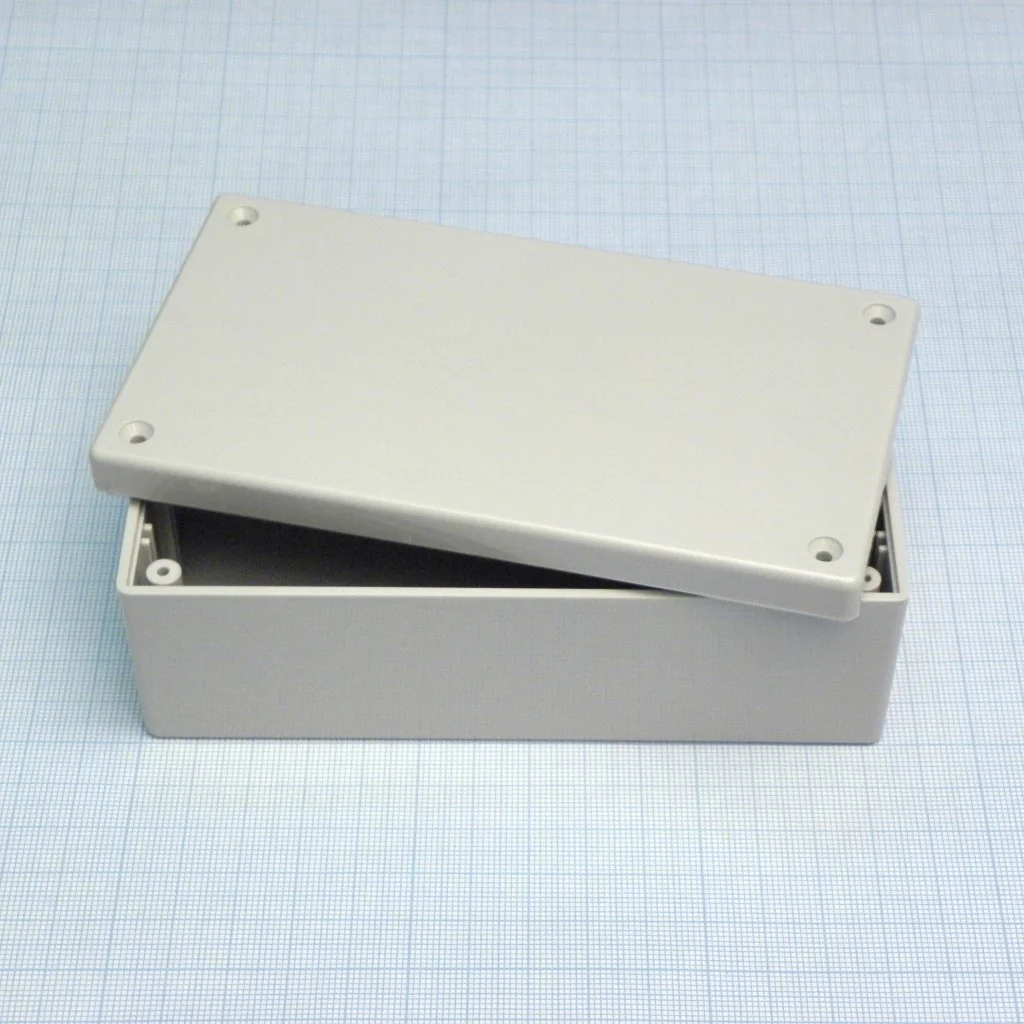 G1098G - Прочный корпус из ABS пластика, светло-серый