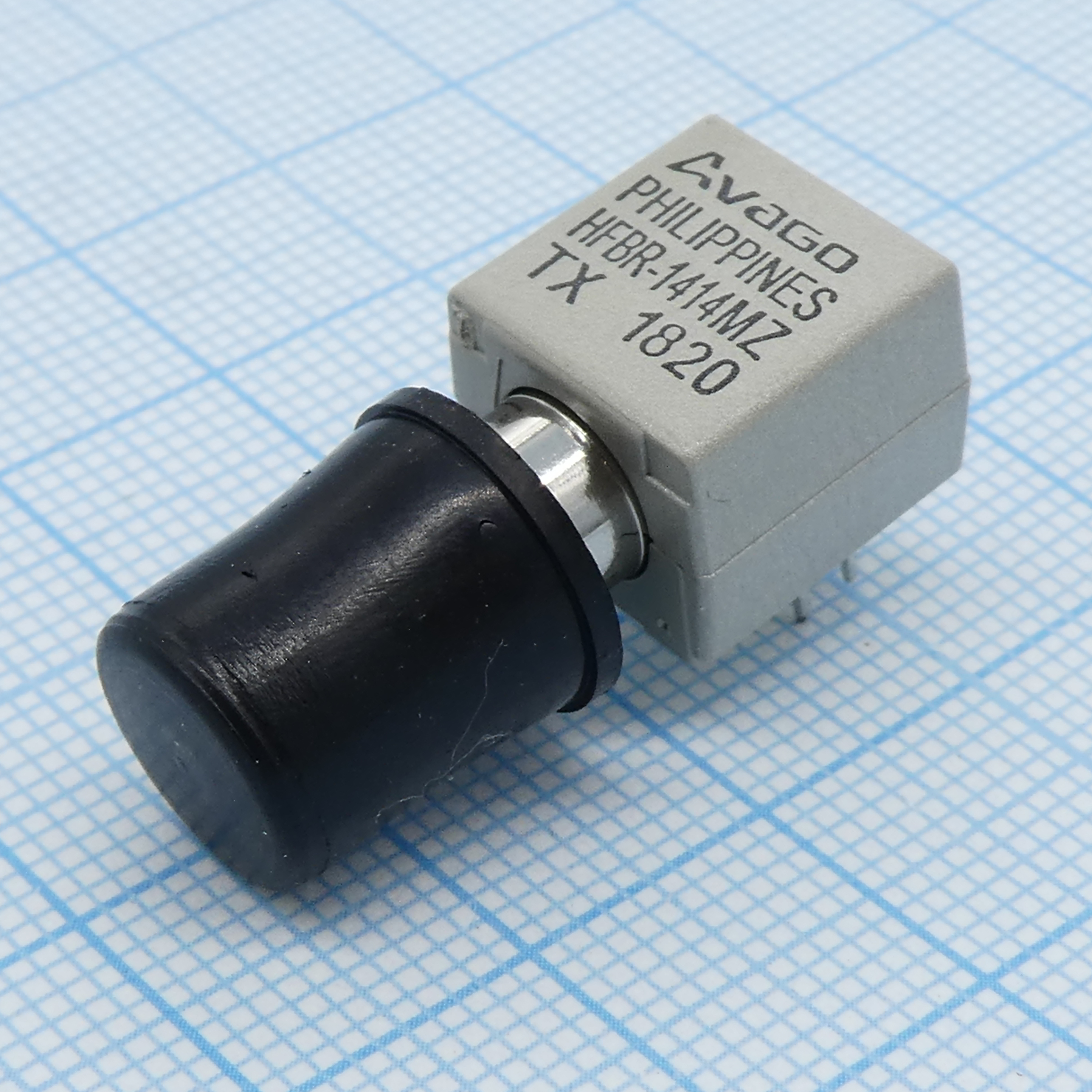 HFBR-1414MZ - Оптоволоконный передатчик 160 МБод 820 Нм -40...+85 С (Metal ST Port)