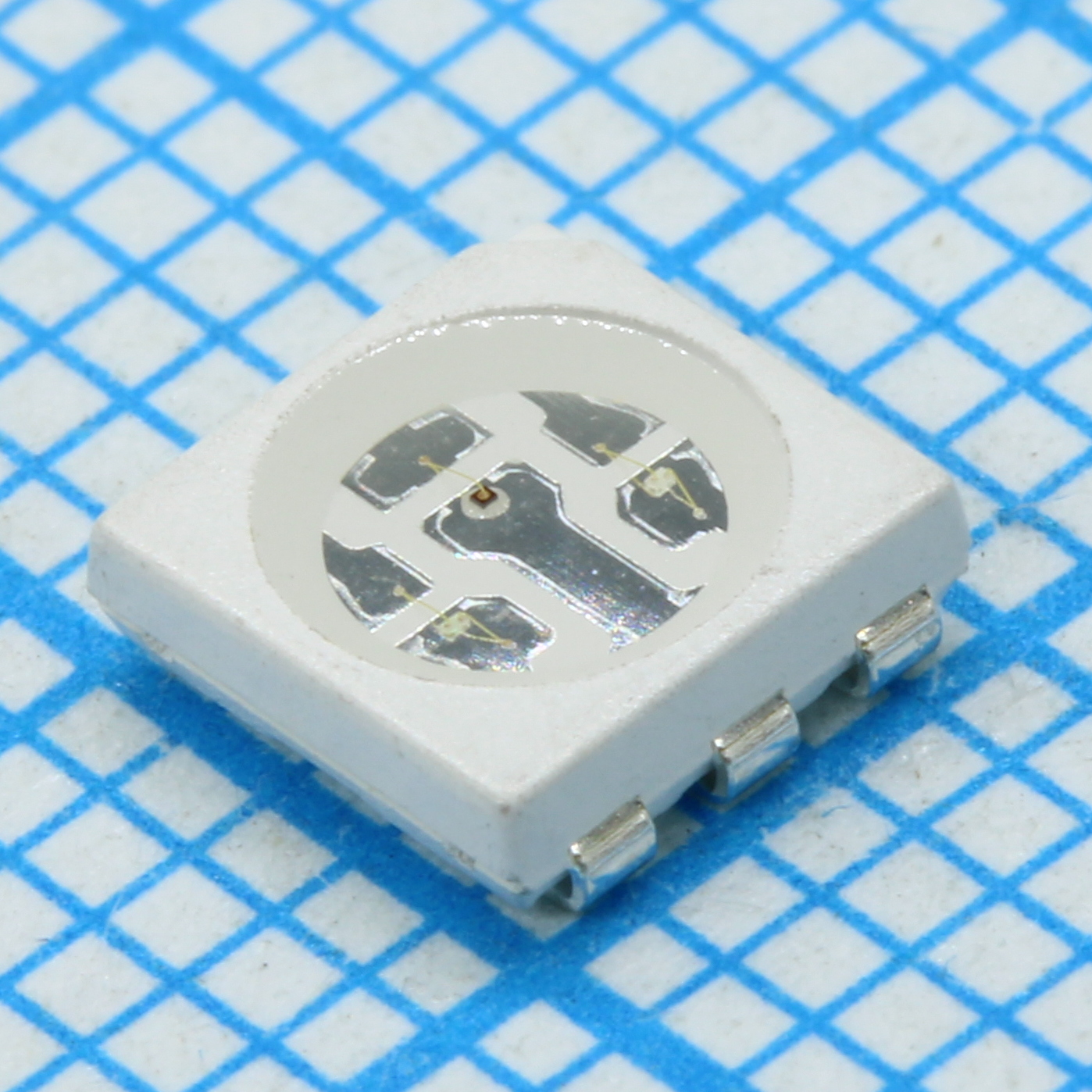 TO-5050BC-MRPBFGF - Светодиод smd 5050/RGB/630/520/465нм/прозрачный/120°