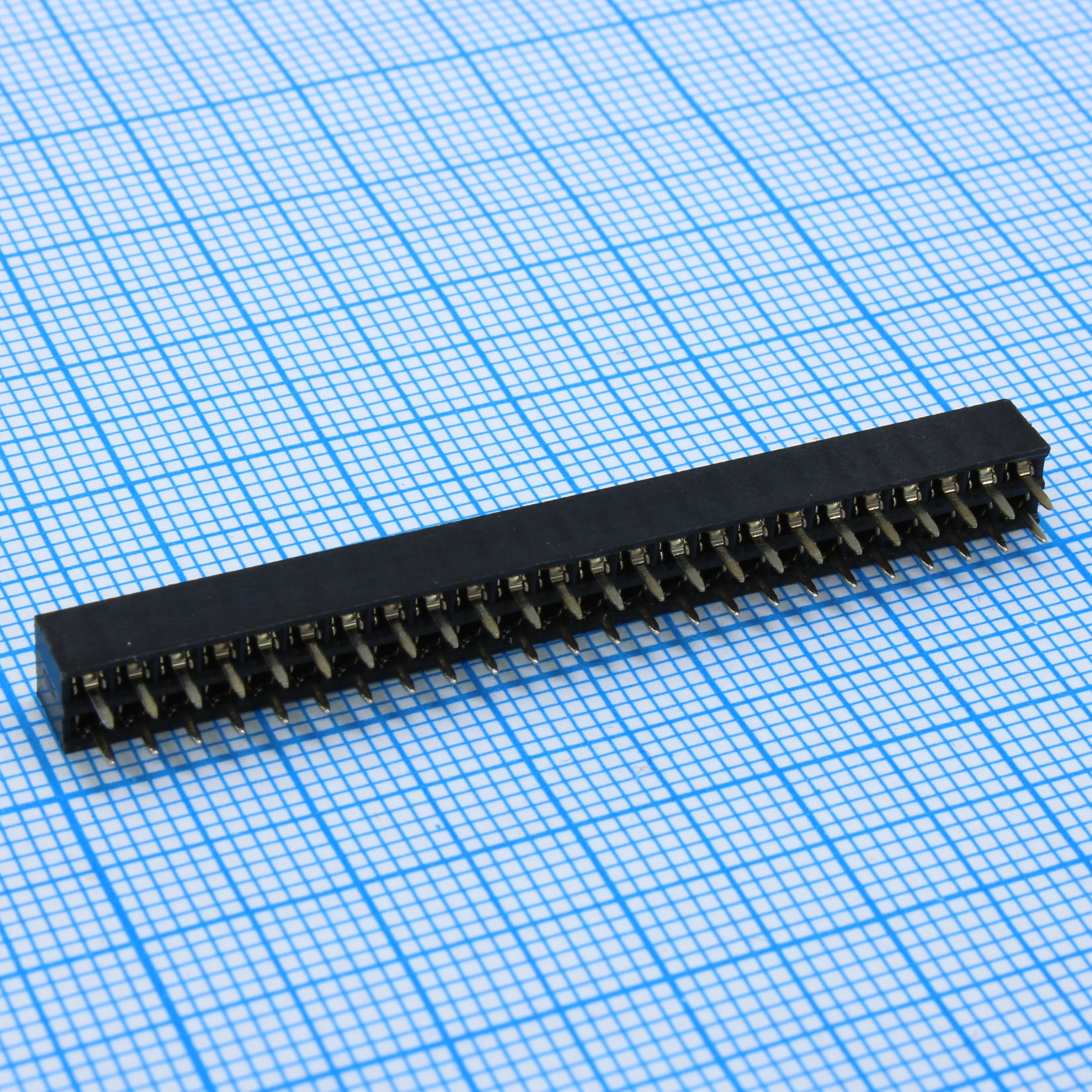 DS1026-05-2X24S8BV - Гнездо на плату 2x24 конт., шаг 2.00мм, высота 4.3мм, позолоч.