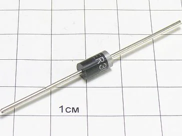 Диод HER307 ( 3А, 800В )