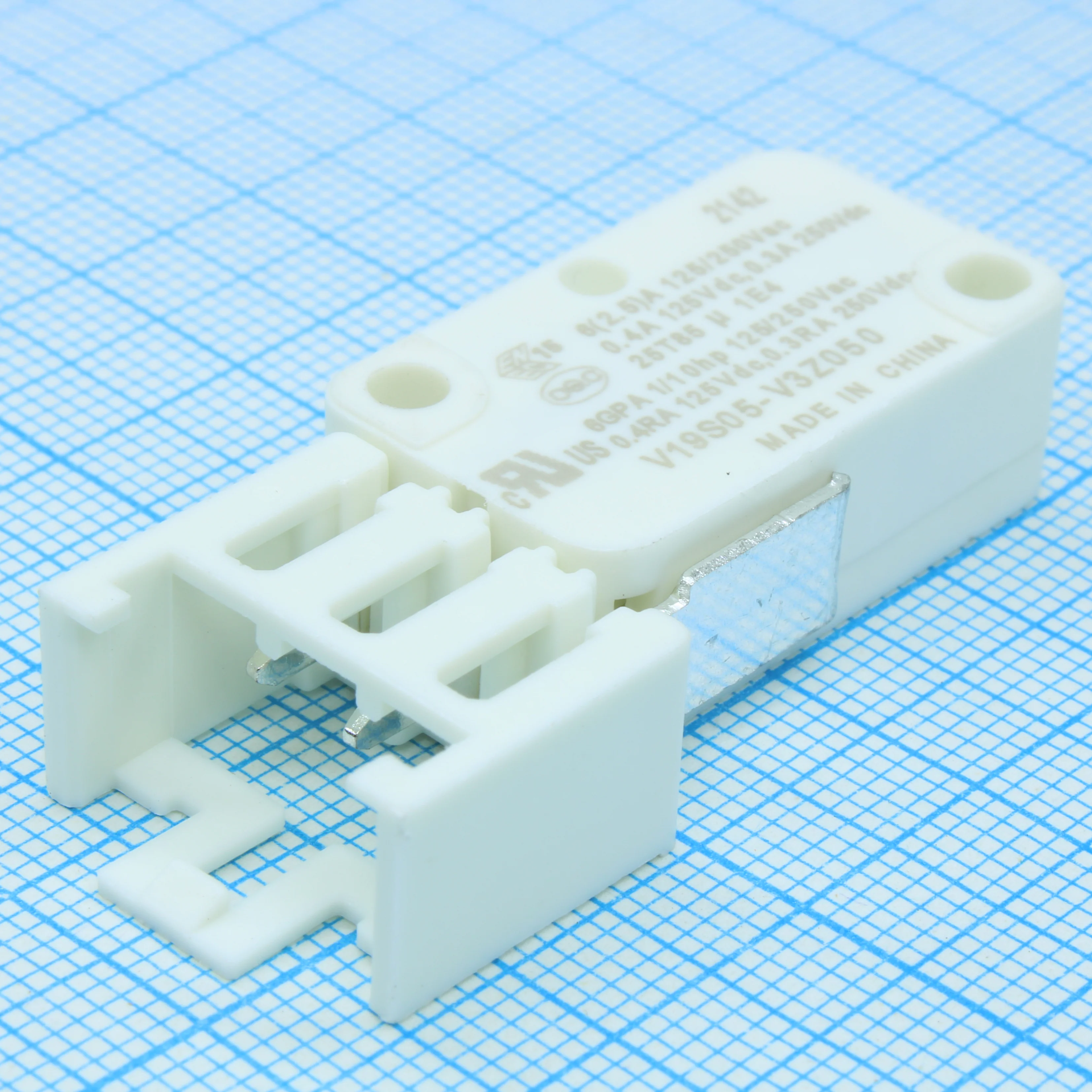 V19S05-V3Z050 - микропереключатель SPDT 250В 5А 0.5Н