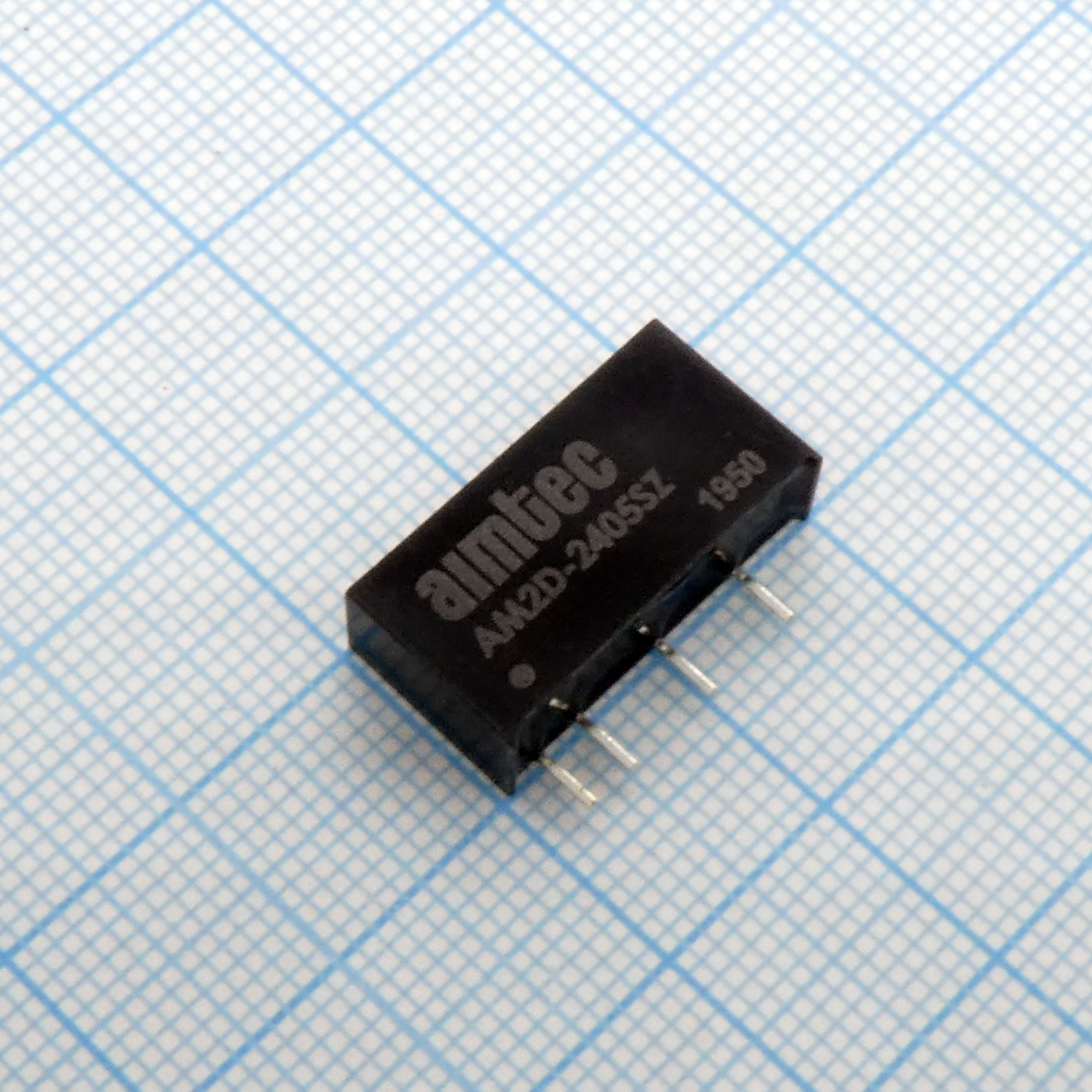 AM2D-2405SZ - DC/DC, 2Вт, вход 21.6…26.4В, выход 5В/0.4А, изоляция 1000В DC, КПД 79%, максимальная емкостная нагрузка не более 470мкФ, SIP7, 19.5x6x10мм, -40…85°C, пластик