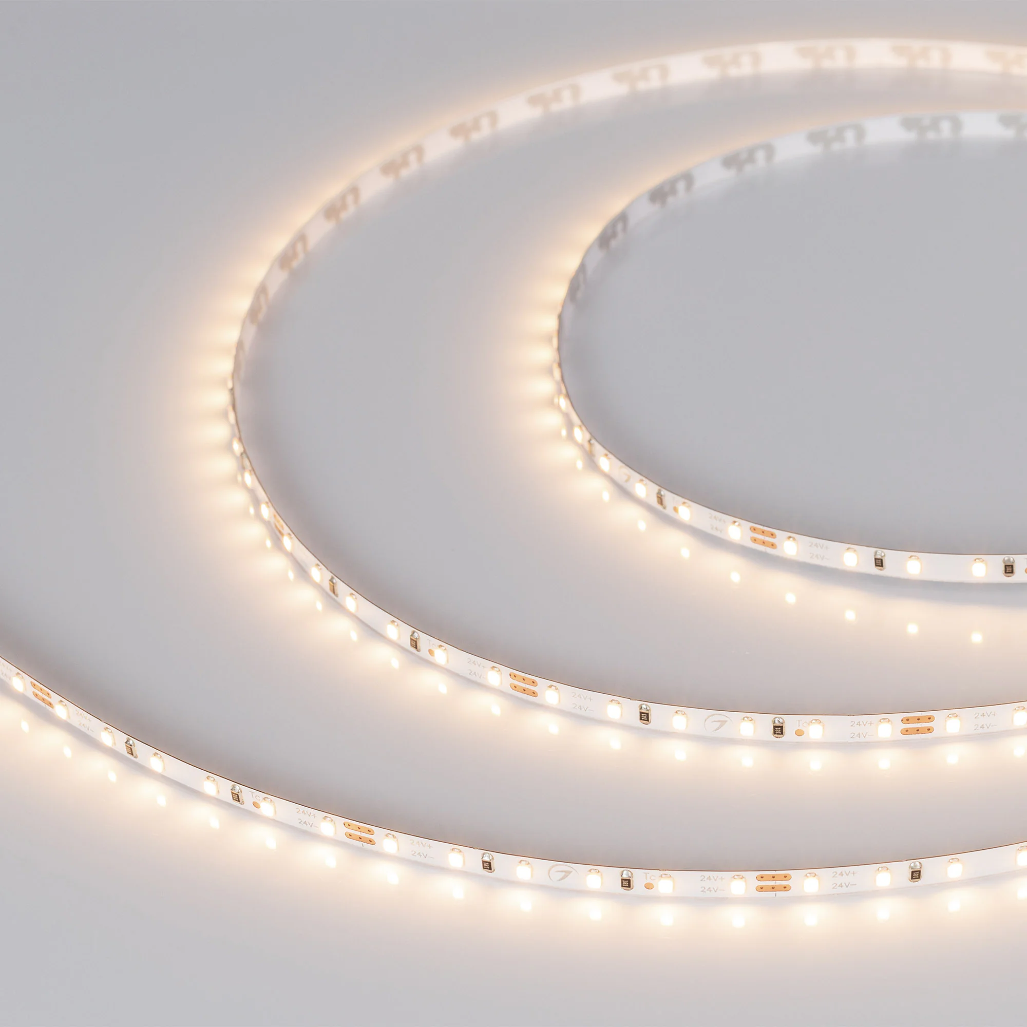 Лента MICROLED-M120-4mm 24V Warm3000 (9.6 W/m, IP20, 2216, 5m) 024414(2) - Светодиодная гибкая лента MICROLED-M120, открытая IP20. Светодиоды 2216, 120 шт/м (600 шт на 5 м), белая плата 4 мм, скотч 3M. Цвет ТЁПЛЫЙ 3000 K , цветопередача CRI>90 , угол 120°