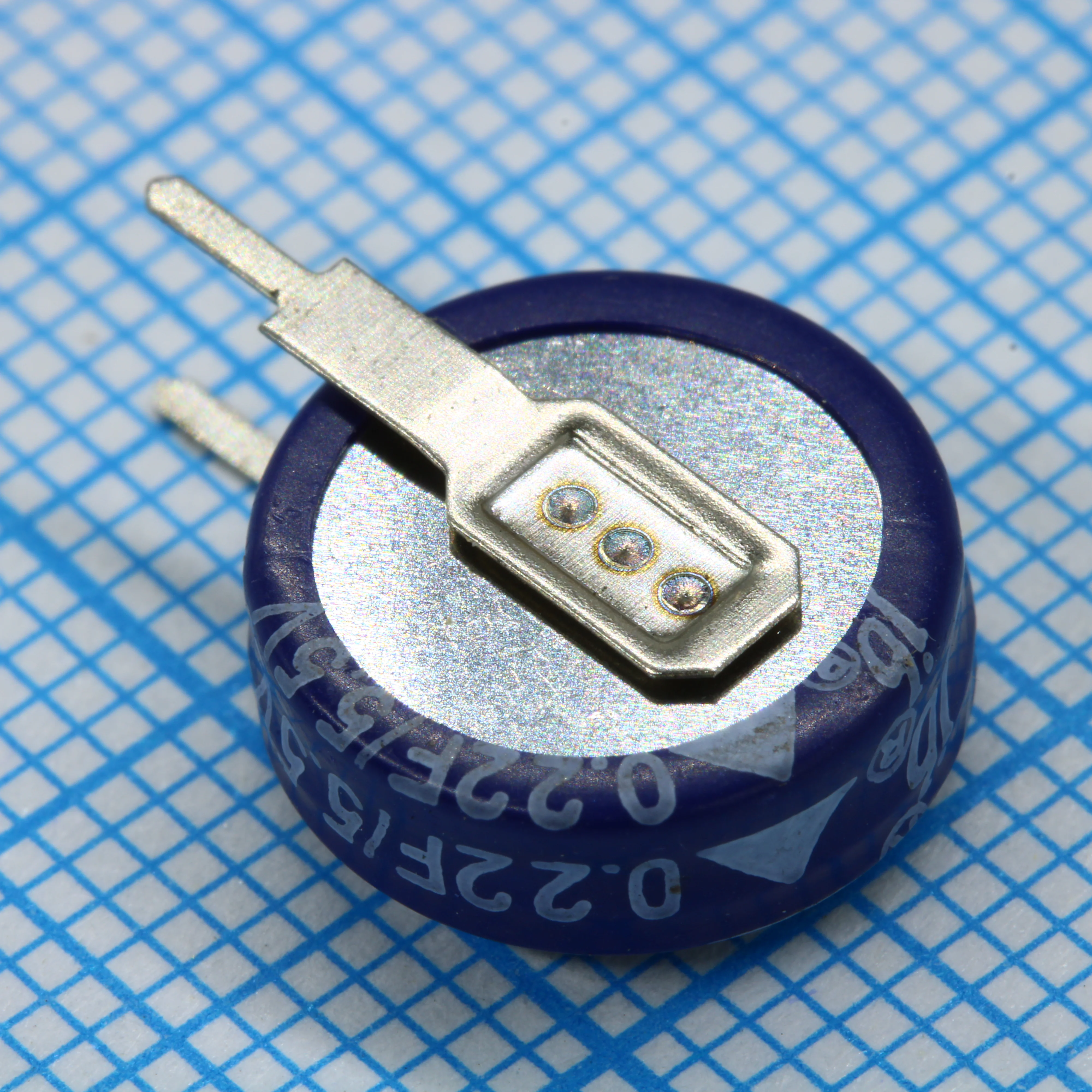 JGAV5R5D224Z047B - Ионистор стандартный мини 5,5V, 0,22F, -25...+70°C, 1000h, 11,5x12.3mm, вертикального исполнения