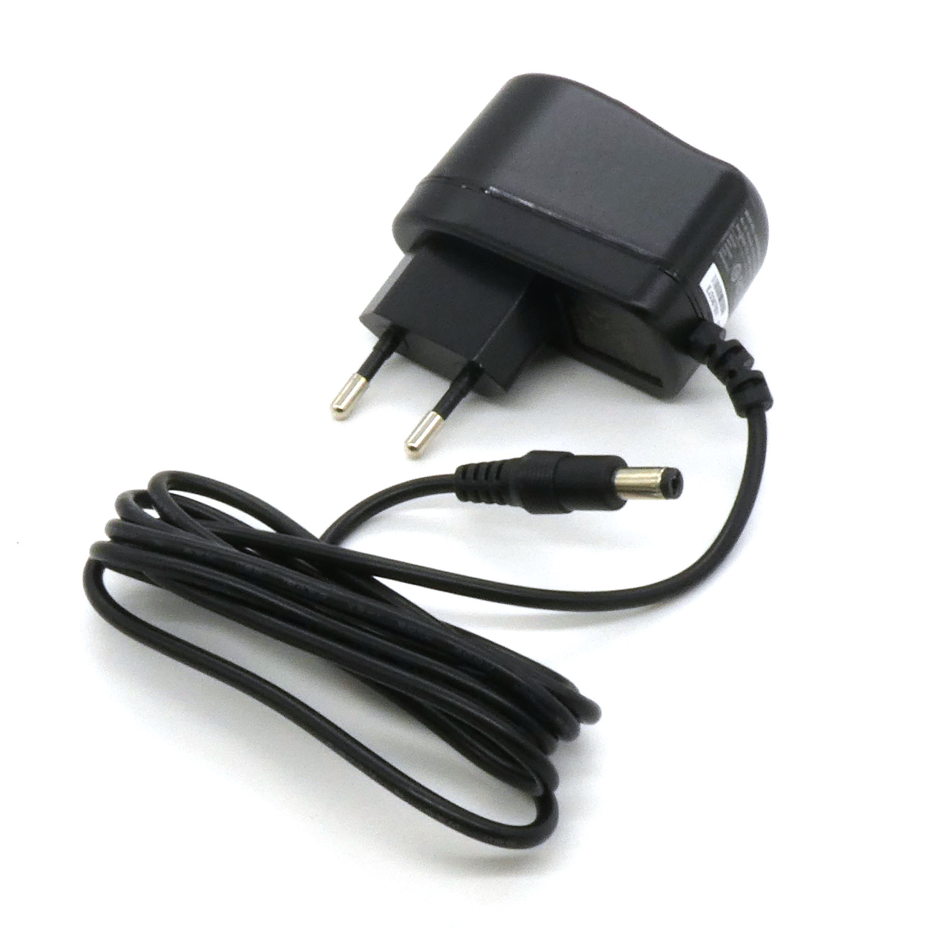 GS06E-1P1J - AC-DC,  6Вт, сетевой адаптер, выход 5В/1А, вход 90...264В AC, 47...63 Гц, 135...370B DC,  изоляция 3000B AC, 32x66x42.5мм, 0...+50°С, евровилка