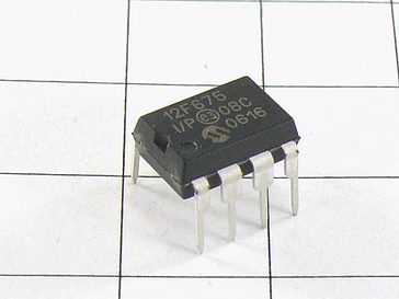 Микросхема PIC12F675-I/P