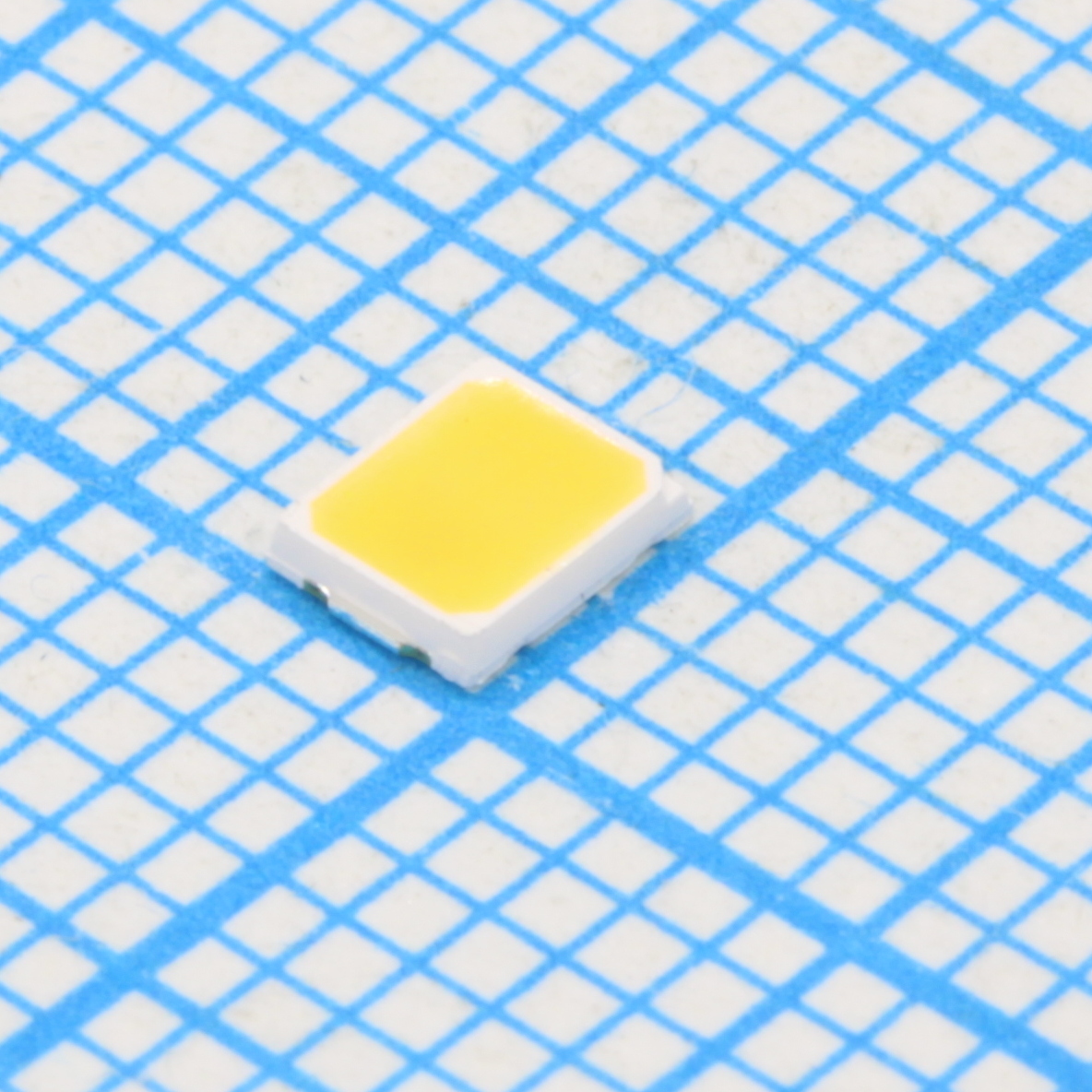 HL-A-2835D90VW-2-LVR7-S1-08-PCT-HR6 4000 - Светодиод smd 2.8x3.5x0.7мм/ белый/ 4000K/ 3,1В/ 43Лм @ 150мА/ Ifmax=150мА/0.2-0.5Вт/ CRI=95/ 120°