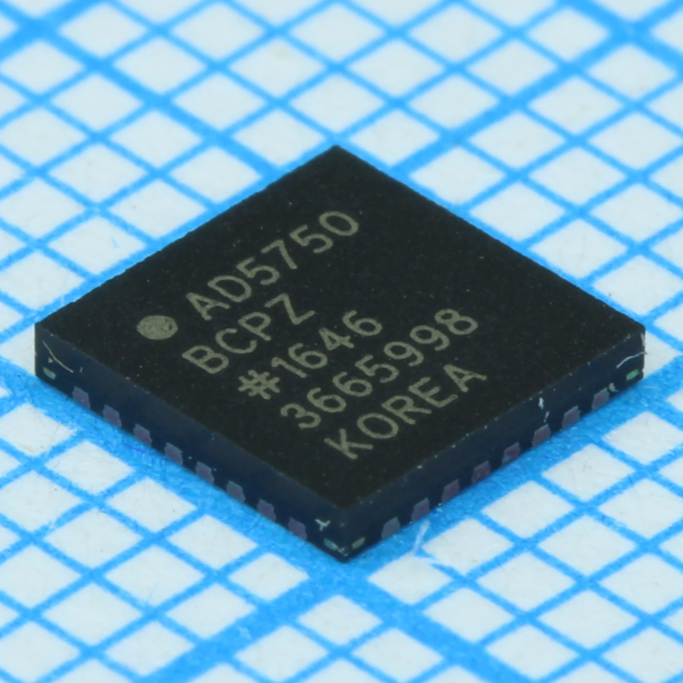 MCP3914A1T-E/MV - Cчётчик электроэнергии однофазный 8 канальный аналоговый