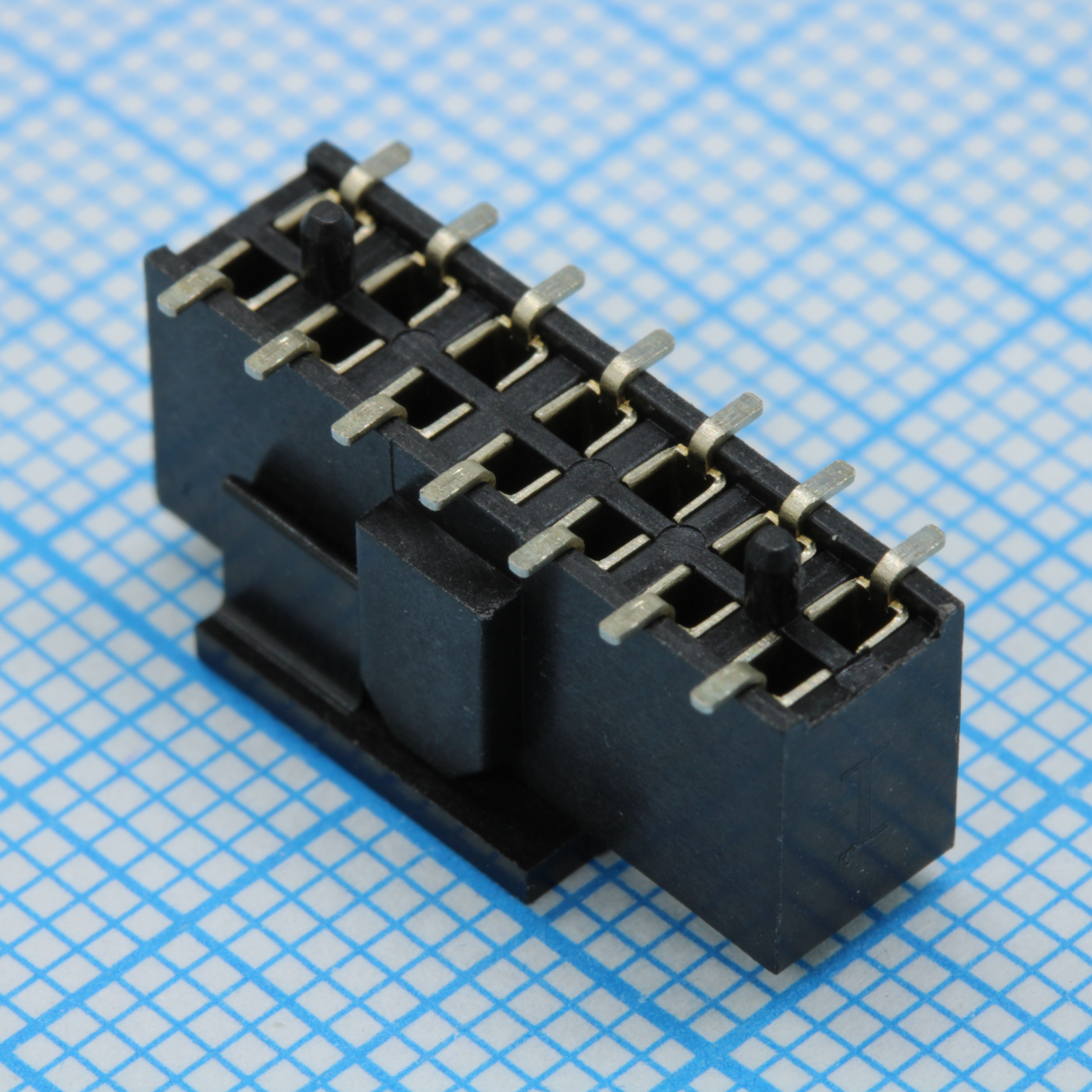 DS1023-17-2X7B8SRS - Гнездо на плату SMD 2x7 конт., шаг 2.54мм, высота 7.4мм, позолоч.