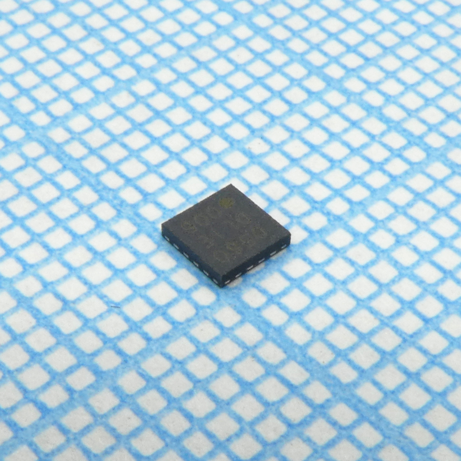 SI4705-D60-GMR - Радиоприемник FM электропитание 5В автомобильного применения 20-Pin QFN EP