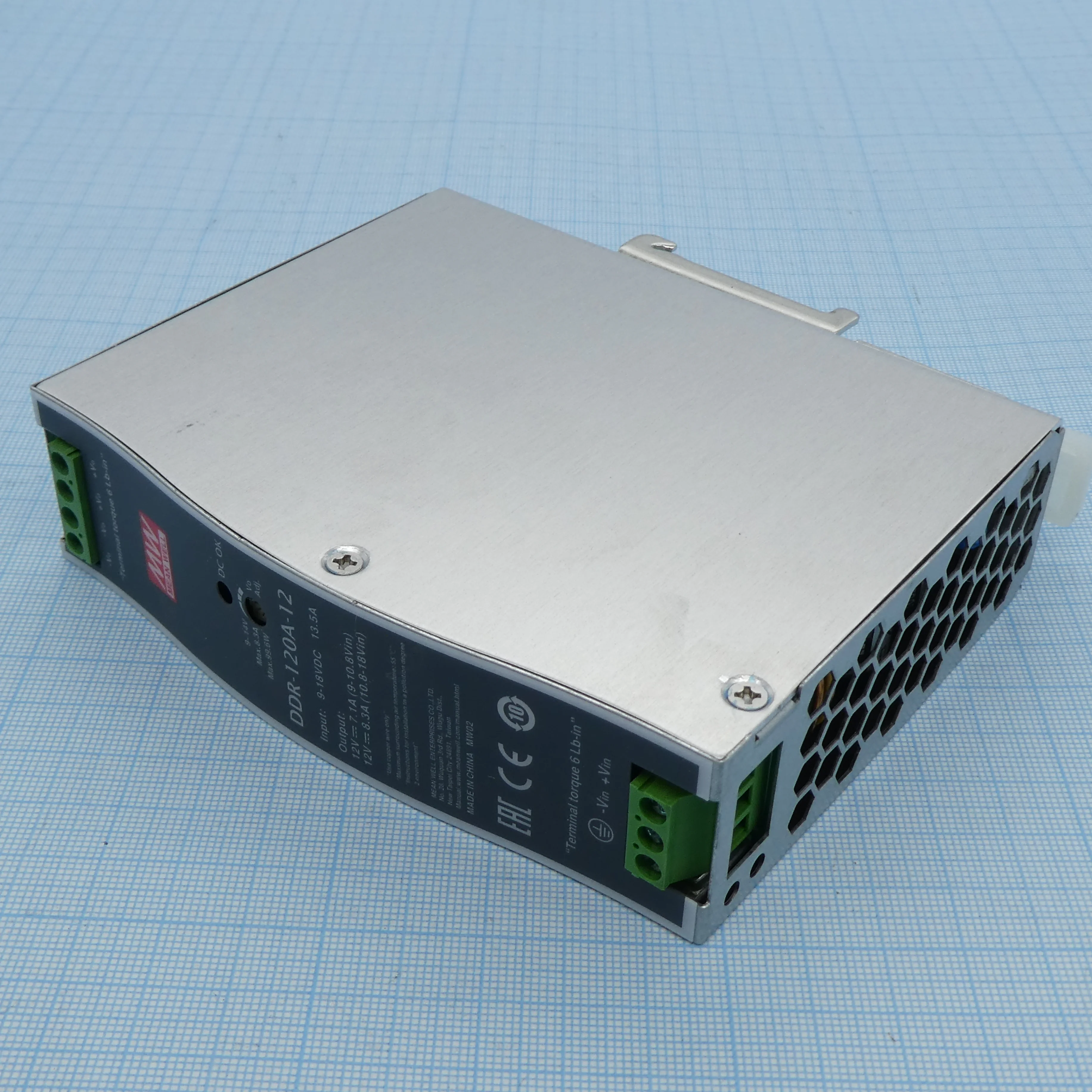 DDR-120A-12 - DC-DC, 99.6Вт, вход 9…18В DC, выход 12В/8.3А, изоляция 4000В DC, в кожухе на DIN-рейку, 32х125.2х102мм, -40...+70°С