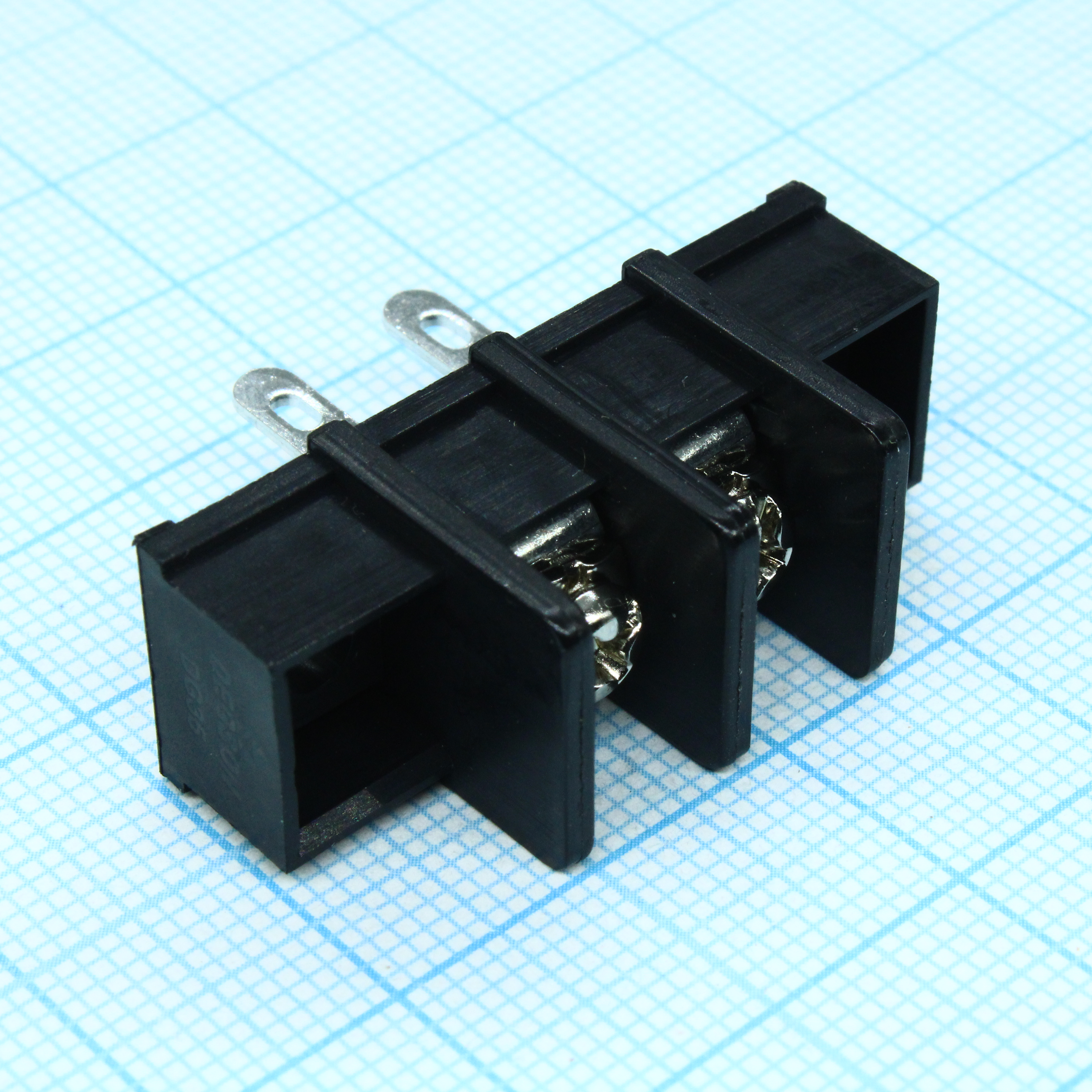 DG35H-A-02P-13-00A(H) - Барьерный клеммный блок 2 контакта. Серия DG35H-A
