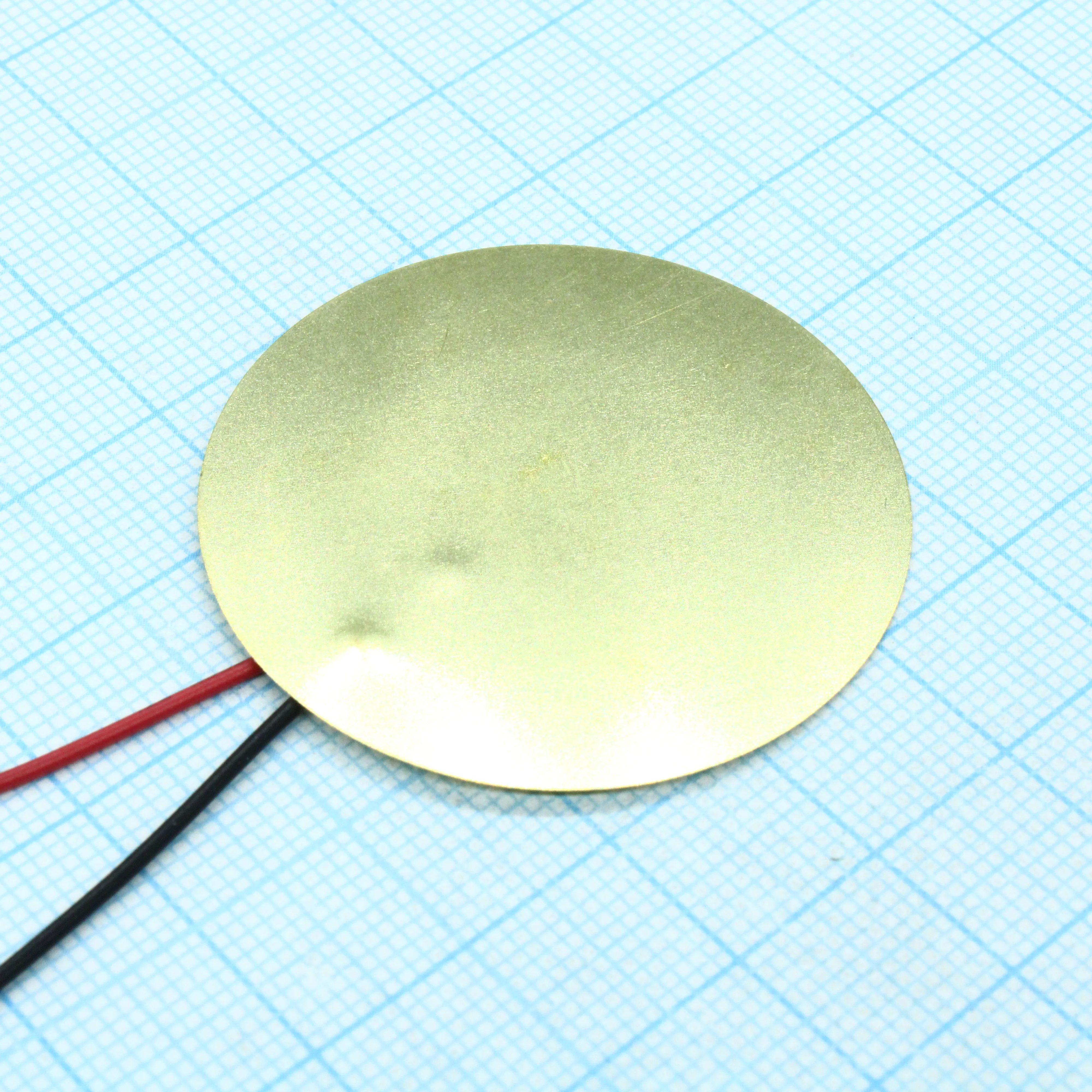FML-41T-1.0A1-100 - Пьезо-элемент 1.0kHz  Cсоб=66nf  D=41.0  t=0.25 длина выводов 100мм