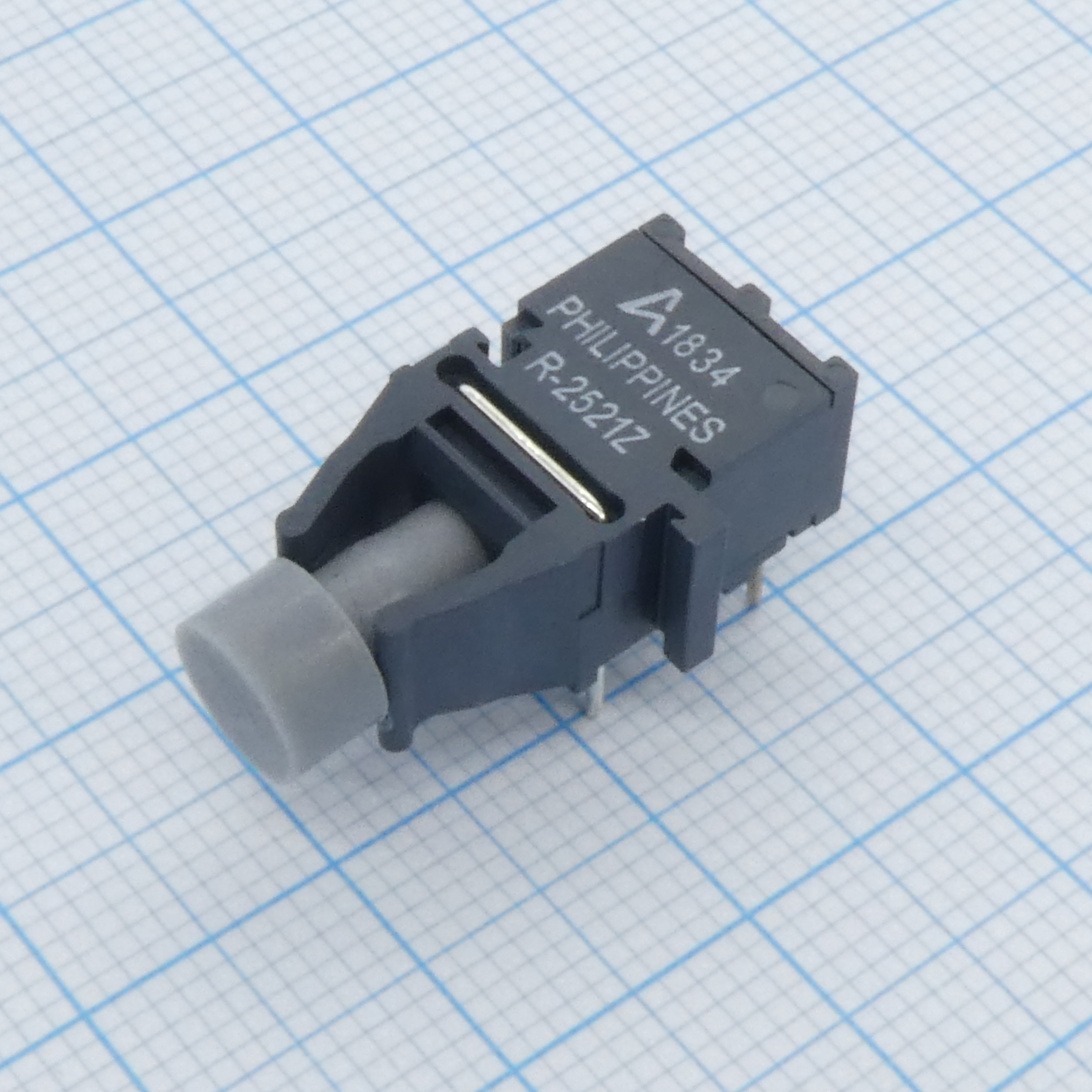 HFBR-2521Z - Оптоволоконный приёмник 5 МБод; 600 Нм; -40...+85 С