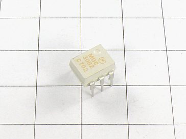 Оптрон MOC3082