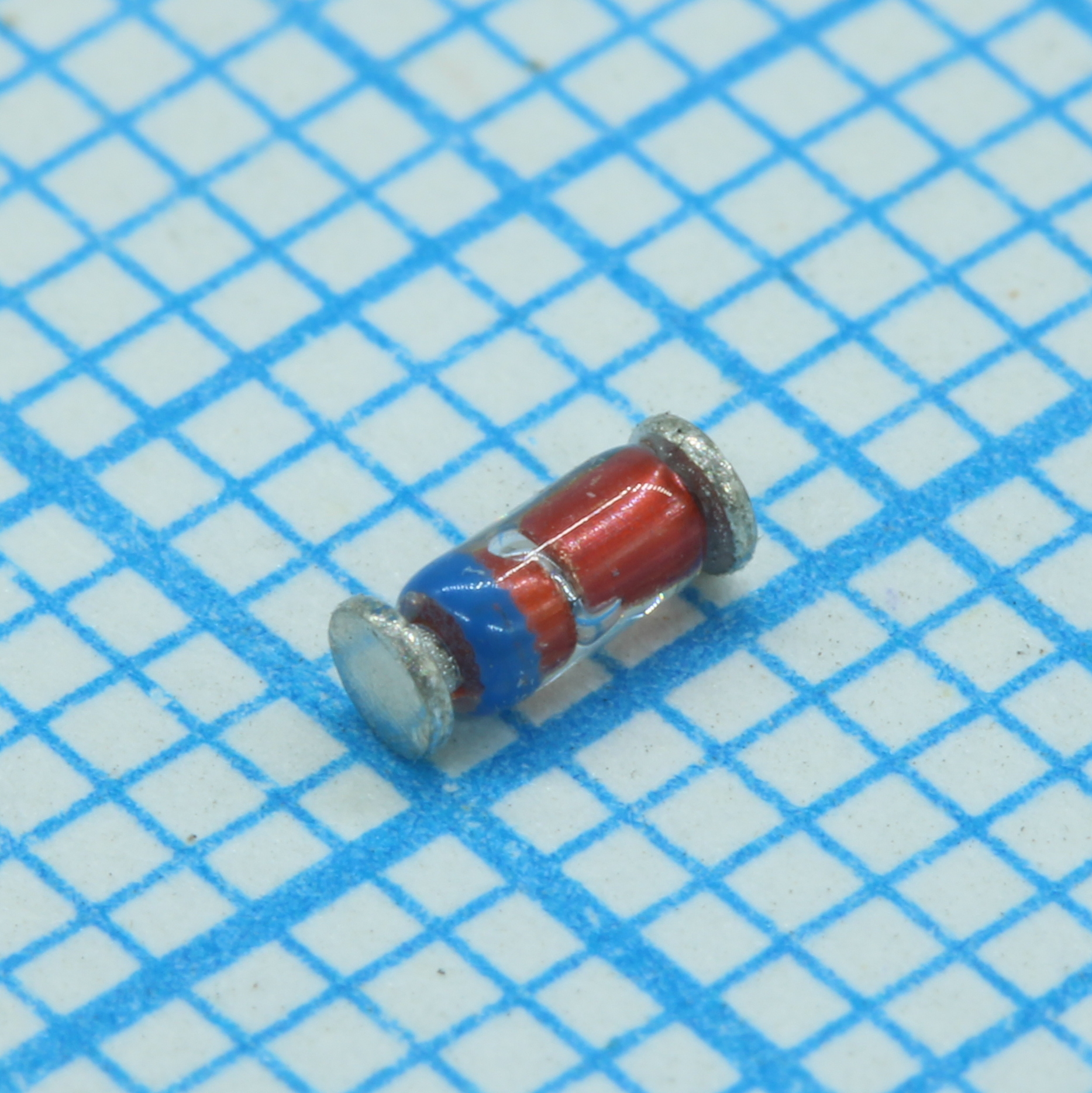 BZV55-C5V1 - Стабилитрон 0.5Вт 5.1В
