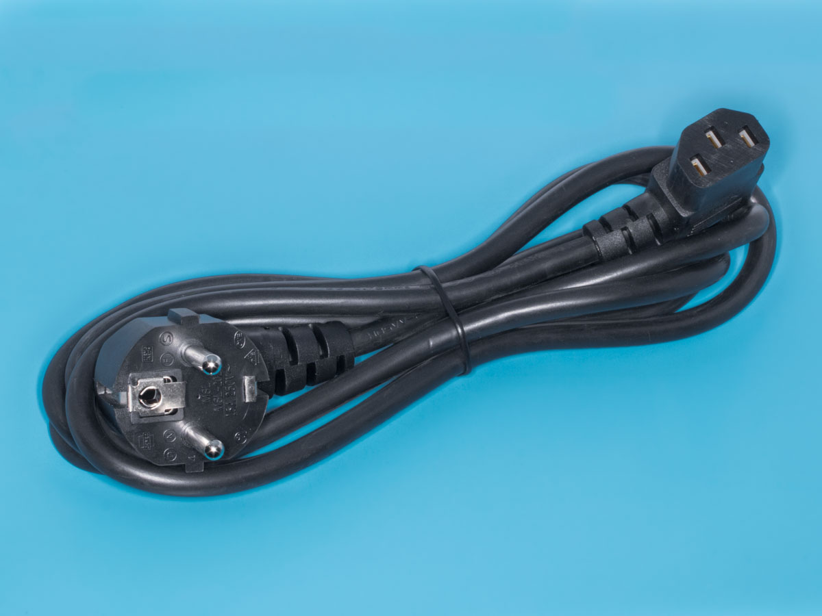 SCZ-1R - Кабель сетевой 220В угловой, 0307-1.8M-92, черный, 1,8м с угловым разъемом