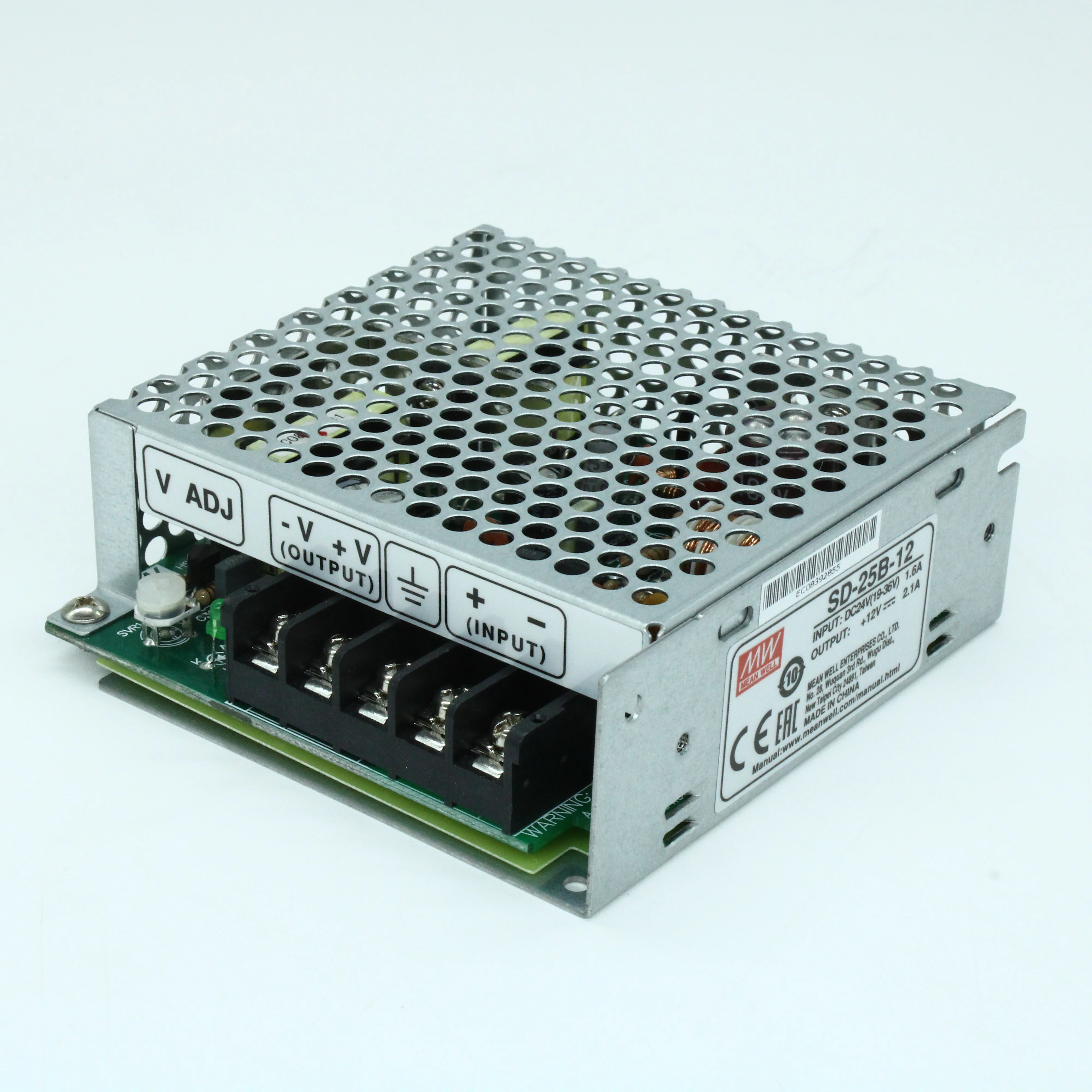 SD-25B-12 - DC-DC, 25Вт, Uвх=19 - 36В, Uвых=12В/2.1А, изоляция 1500В DC, рег. Вых=±10%Uном, в кожухе 99х97х35мм, -10°С…+60°С