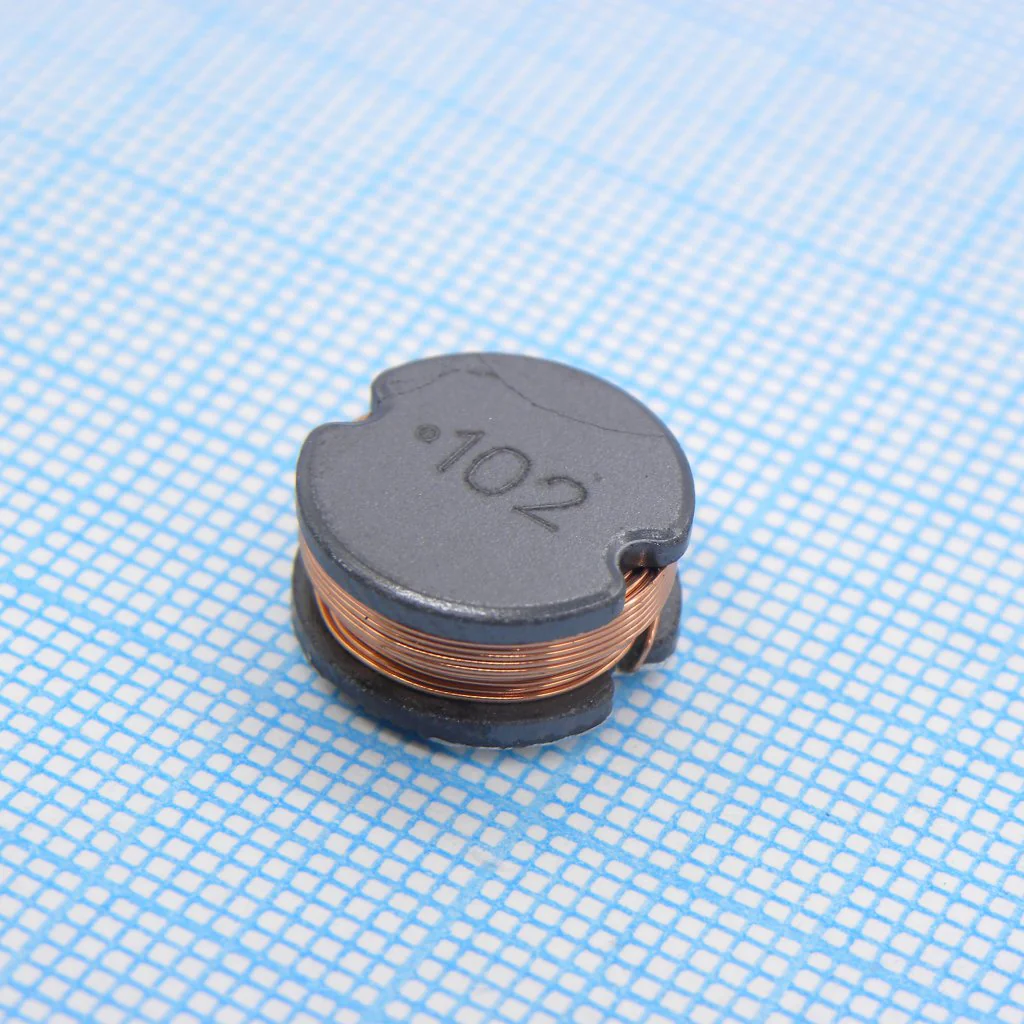 SDR1307-102KL - ЧИП-индуктивность проволочная, на ферритовом сердечнике 1мГн 10% 100кГц 10-добротность 650мА 1.6Ом