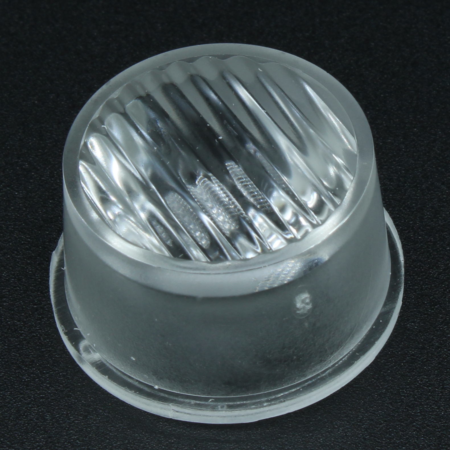 AW22D13H1545G - Линза круглая под заливку для светодиода 3535/3030/5050,  эфф=93%, ~15°x45°,  D=22mm  H=13,3mm, PMMA