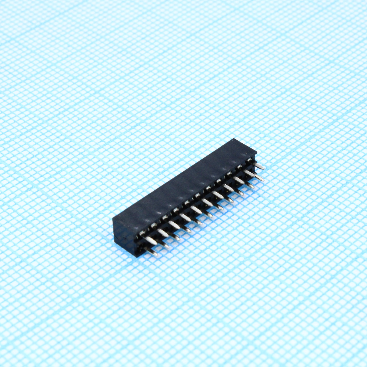 DS1026-06-2X11S8BV - Гнездо на плату 2x11 конт., шаг 2.00мм, высота 4.3мм ширина 4.1мм, позолоч.