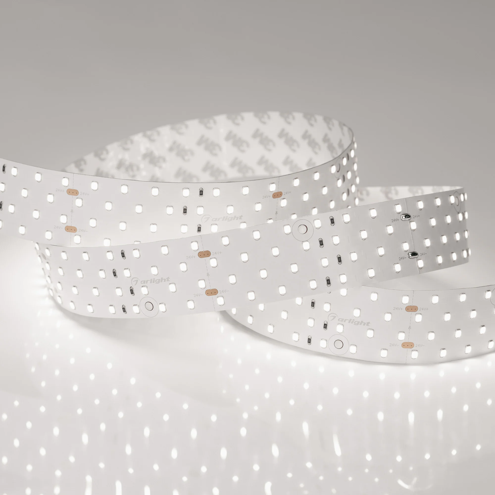 Лента RT-A280-36mm 24V Day5000 CRI98 (30 W/m, IP20, 2835, 2.5m) 025158(2) - Светодиодная широкая лента RT-A280, открытая. Светодиоды 2835, 280 шт/м (700 шт на 2.5 м), белая плата, ширина 36 мм, скотч 3M. Цвет ДНЕВНОЙ 5000 K, цветопередача CRI 95..98, угол