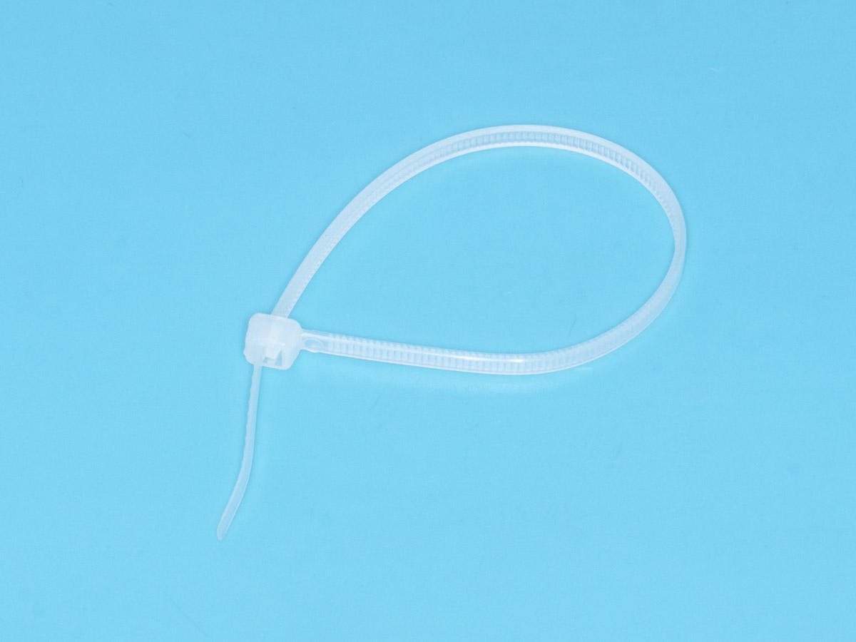 CV-140S - Стяжка 140x2,5мм, белая, упак. 100 шт.