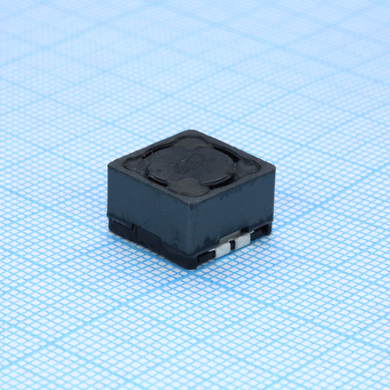 SRR1208-332KL - SMD индуктивность проволочная, на ферритовом сердечнике, экранированная 3.3мГн ±10% 1KHz 20Q-Factor Ferrite 320мА 6.4Ом лента на катушке