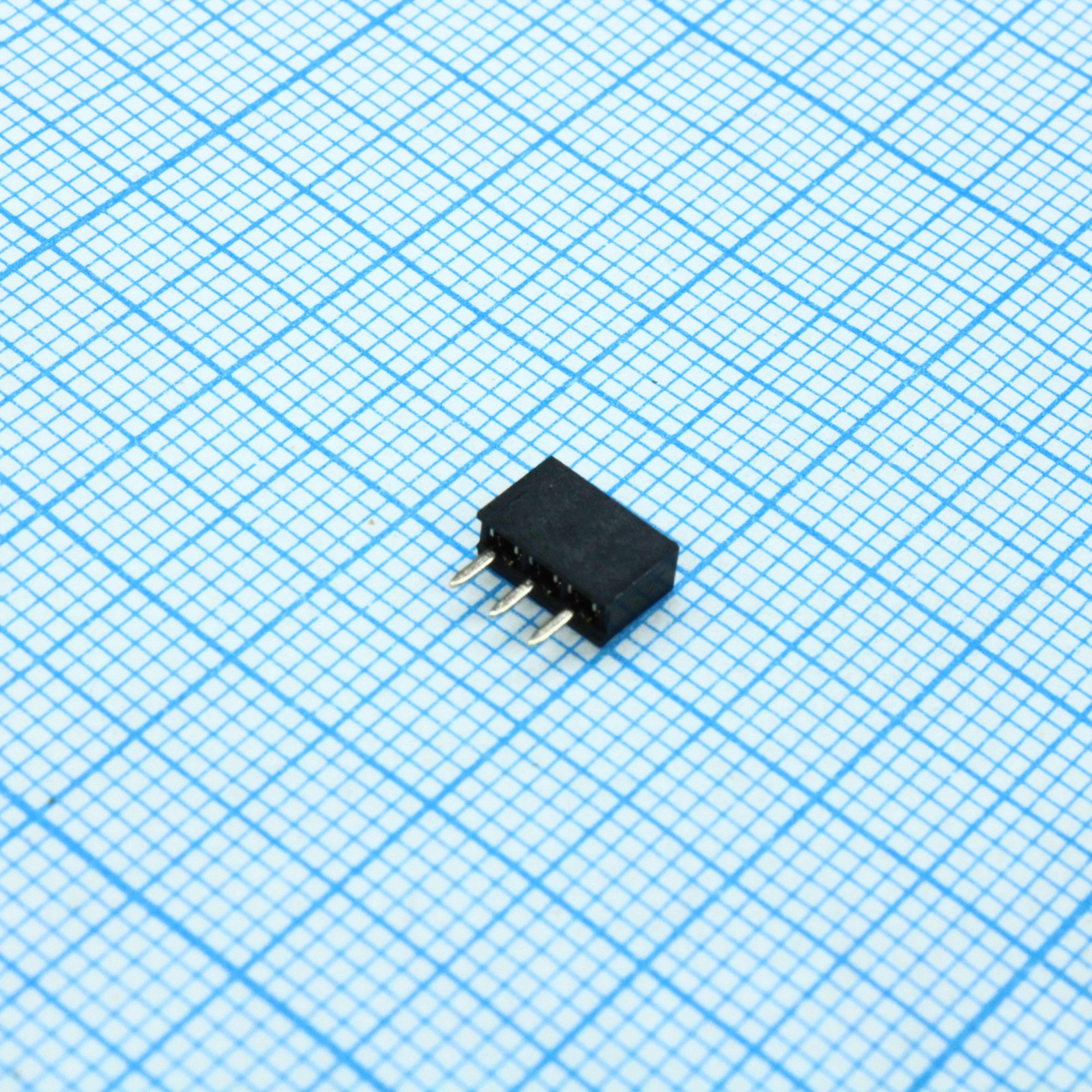 DS1026-01-1X3S8BV - Гнездо на плату 1х3 конт., шаг 2.00мм, высота 4.3мм, позолоч.